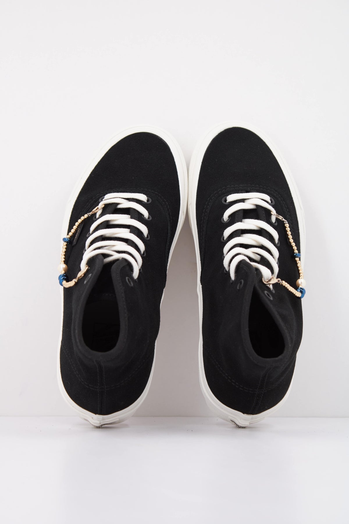 VANS AUTHENTIC HI 2.0 en color NEGRO (3)