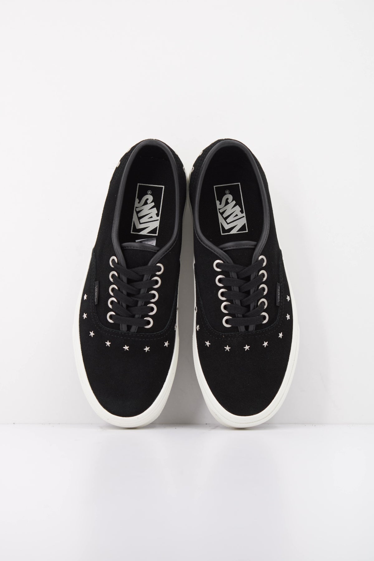 VANS AUTHENTIC VN000D7YBPT1 en color NEGRO (3)
