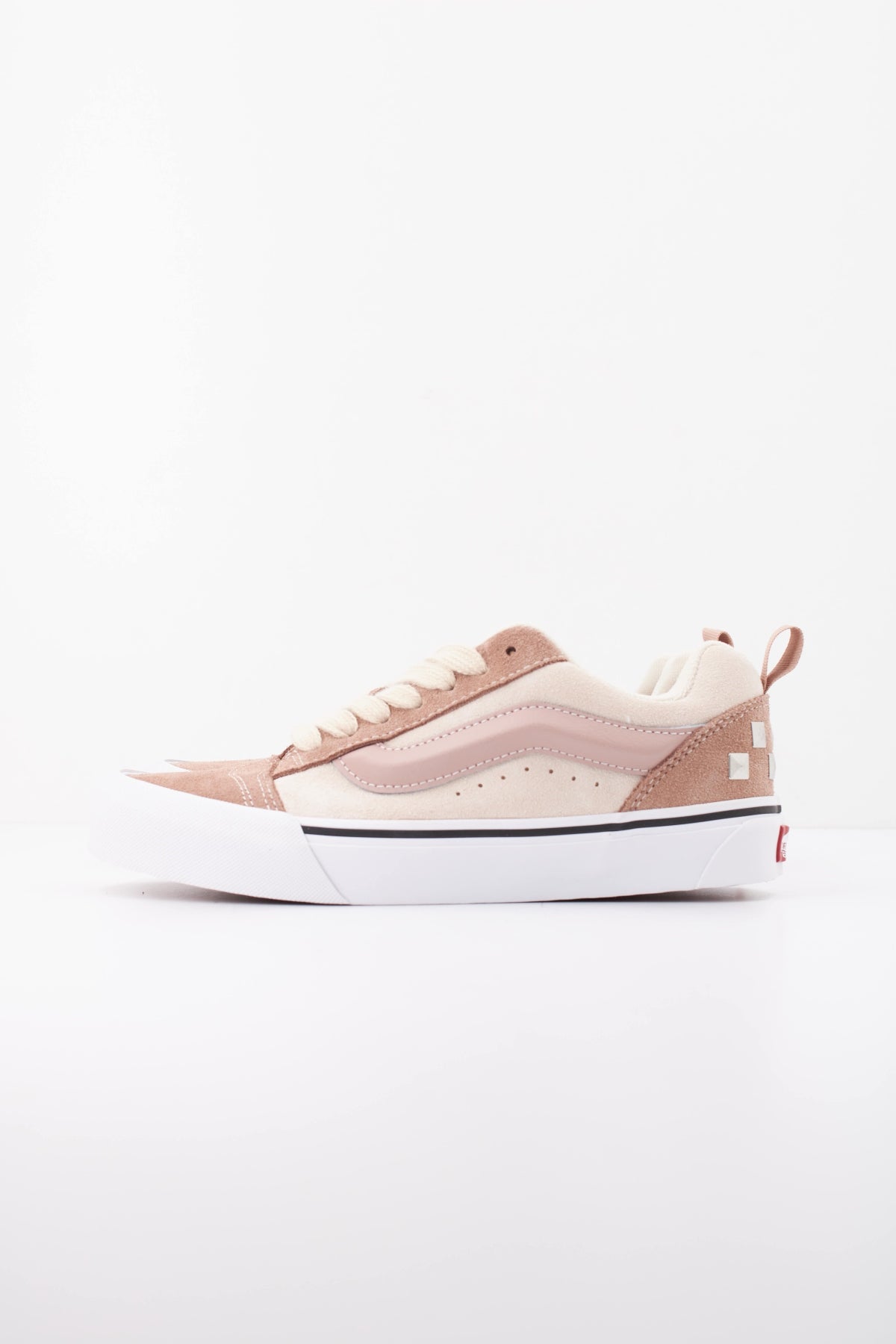 VANS VN000E9XTUP1 en color BEIS (1)