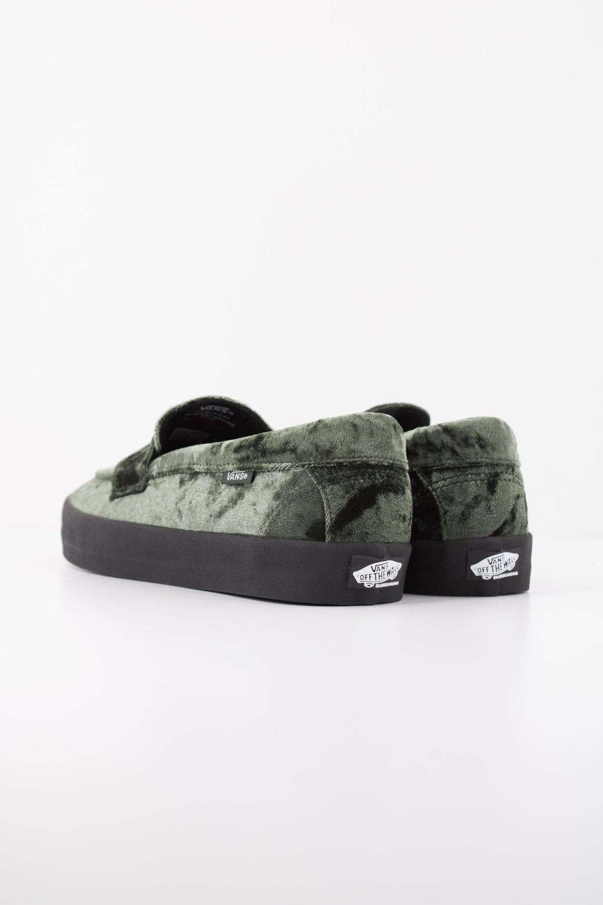VANS SKATE LOAFER VELVET VN000Z3QTD81 en color VERDE (4)