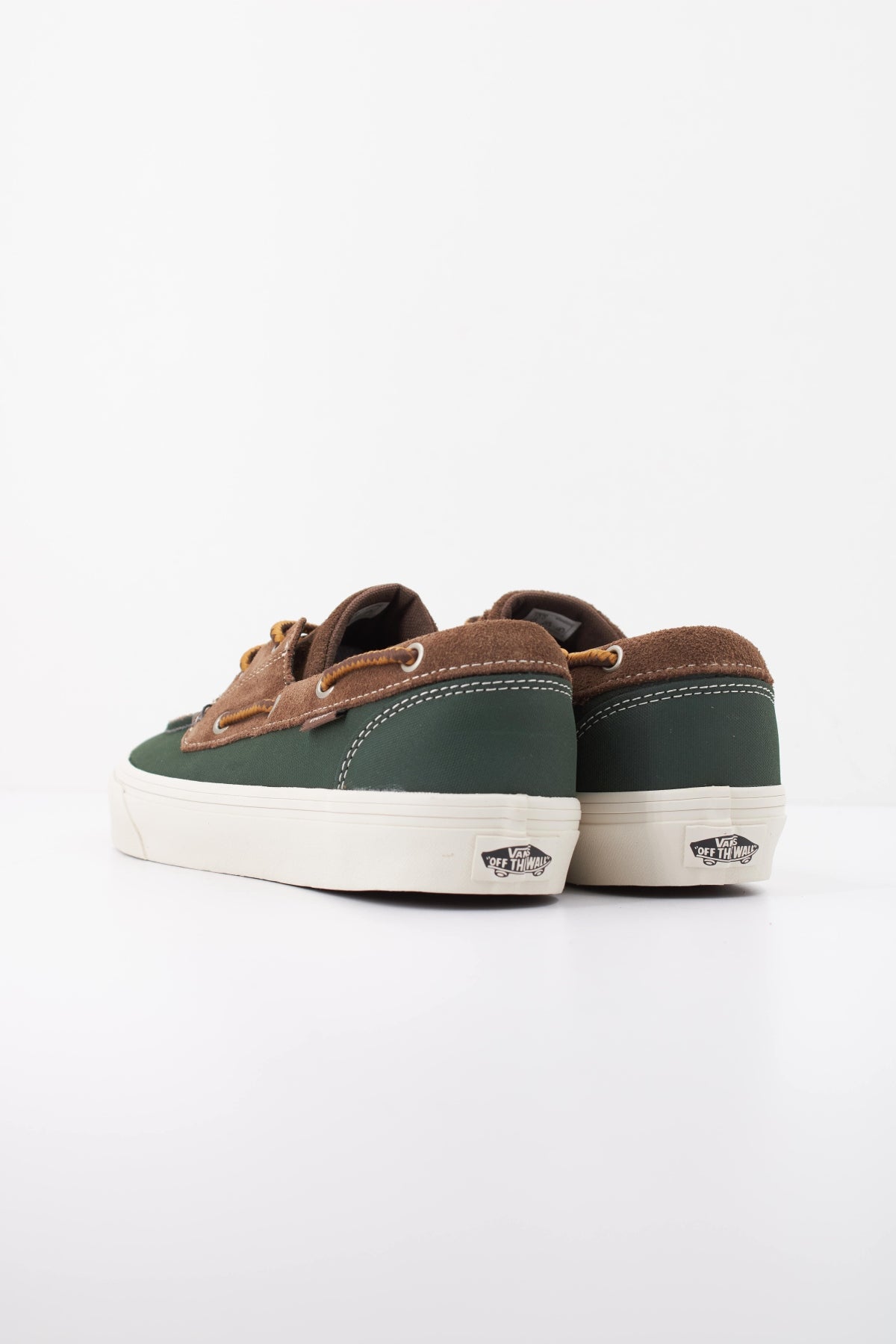VANS 2-EYELET BOAT SHOE VN000Z96TD81 en color VERDE (4)