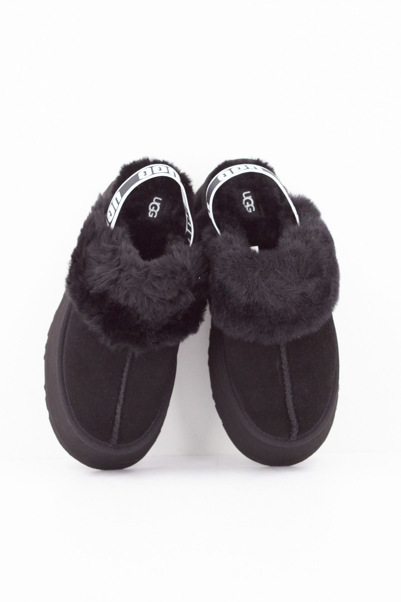 UGG FUNKETTE en color NEGRO (3)