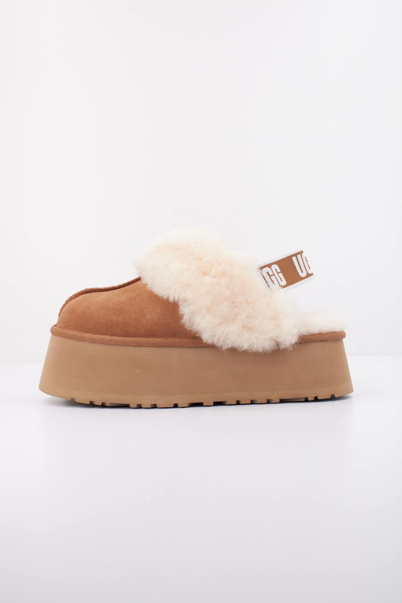 UGG FUNKETTE en color MARRON (1)