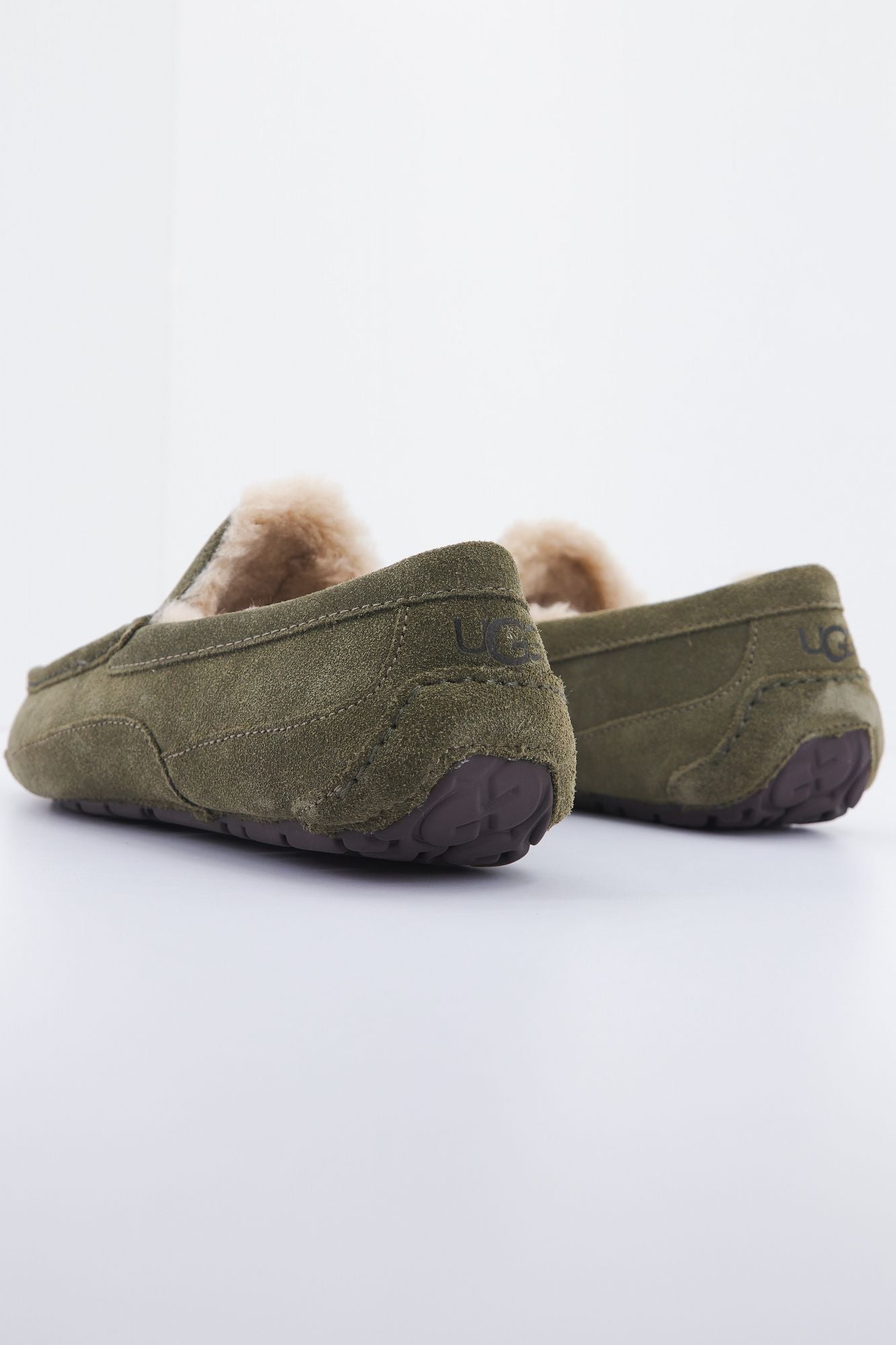 UGG M ASCOT en color VERDE (3)