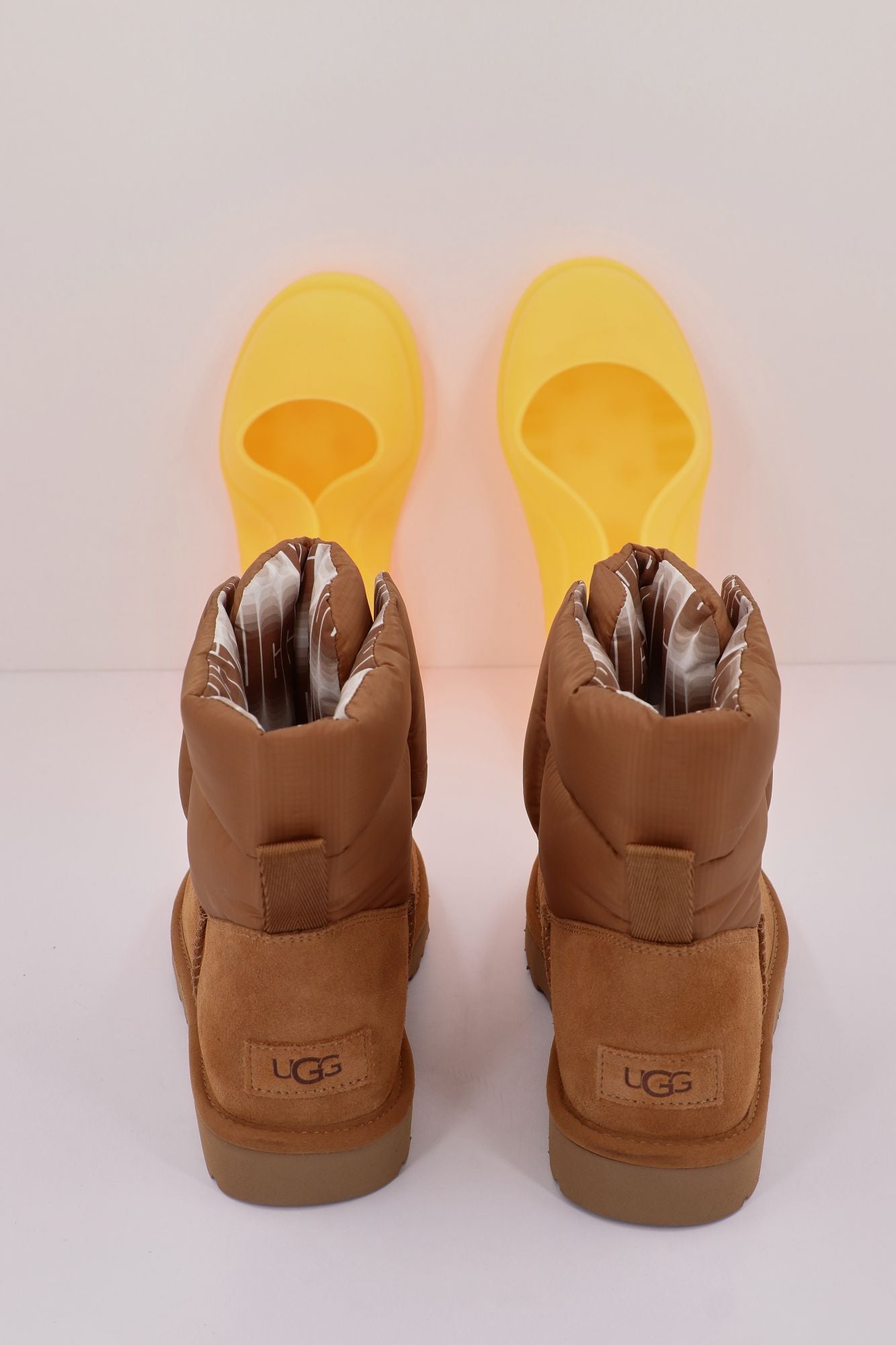 UGG W CLASSIC MAXI TOGGLE en color MARRON (3)