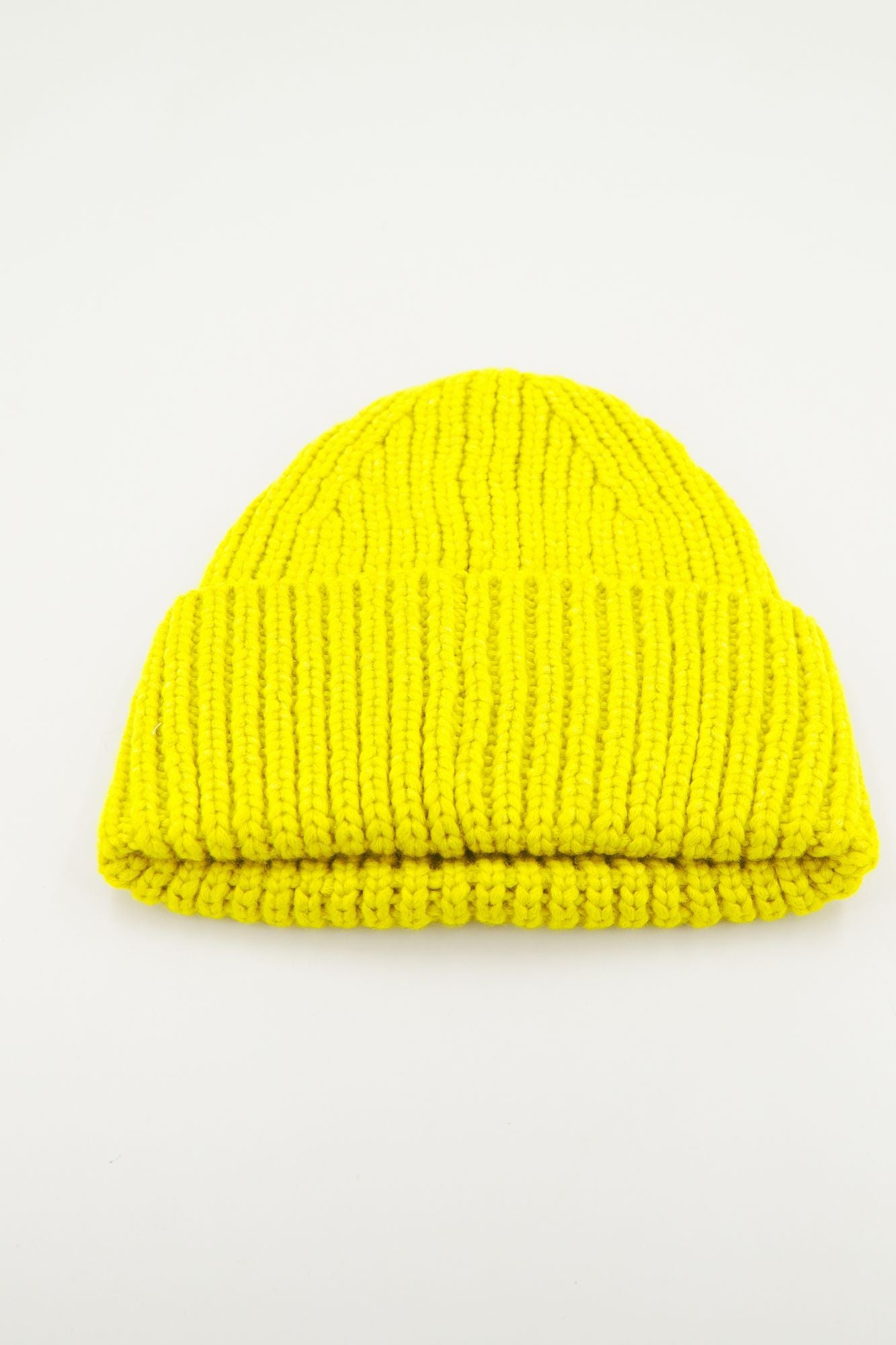 UGG  CHUNKY RIB KNIT SCARF en color AMARILLO (4)