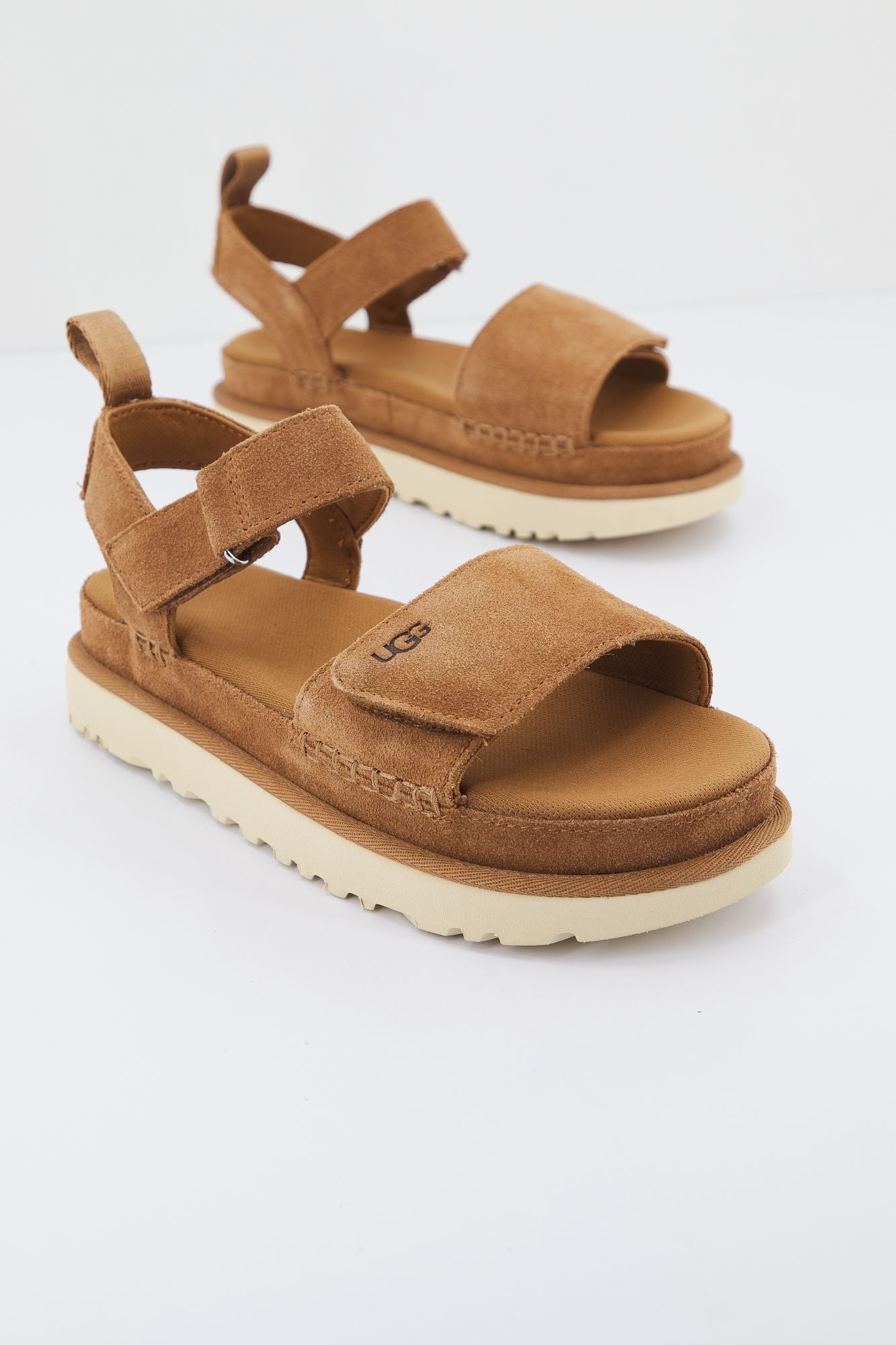 UGG Goldenstar en color MARRON (1)