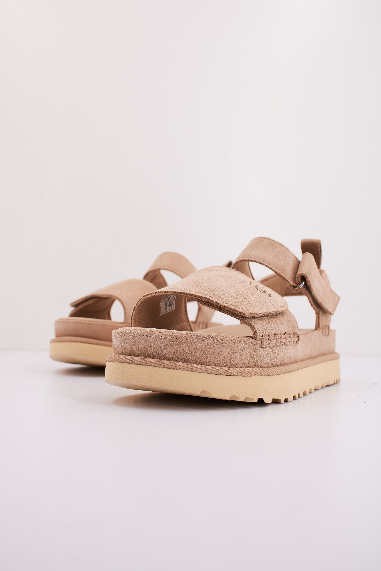 UGG W GOLDENSTAR en color MARRON CLARO (2)