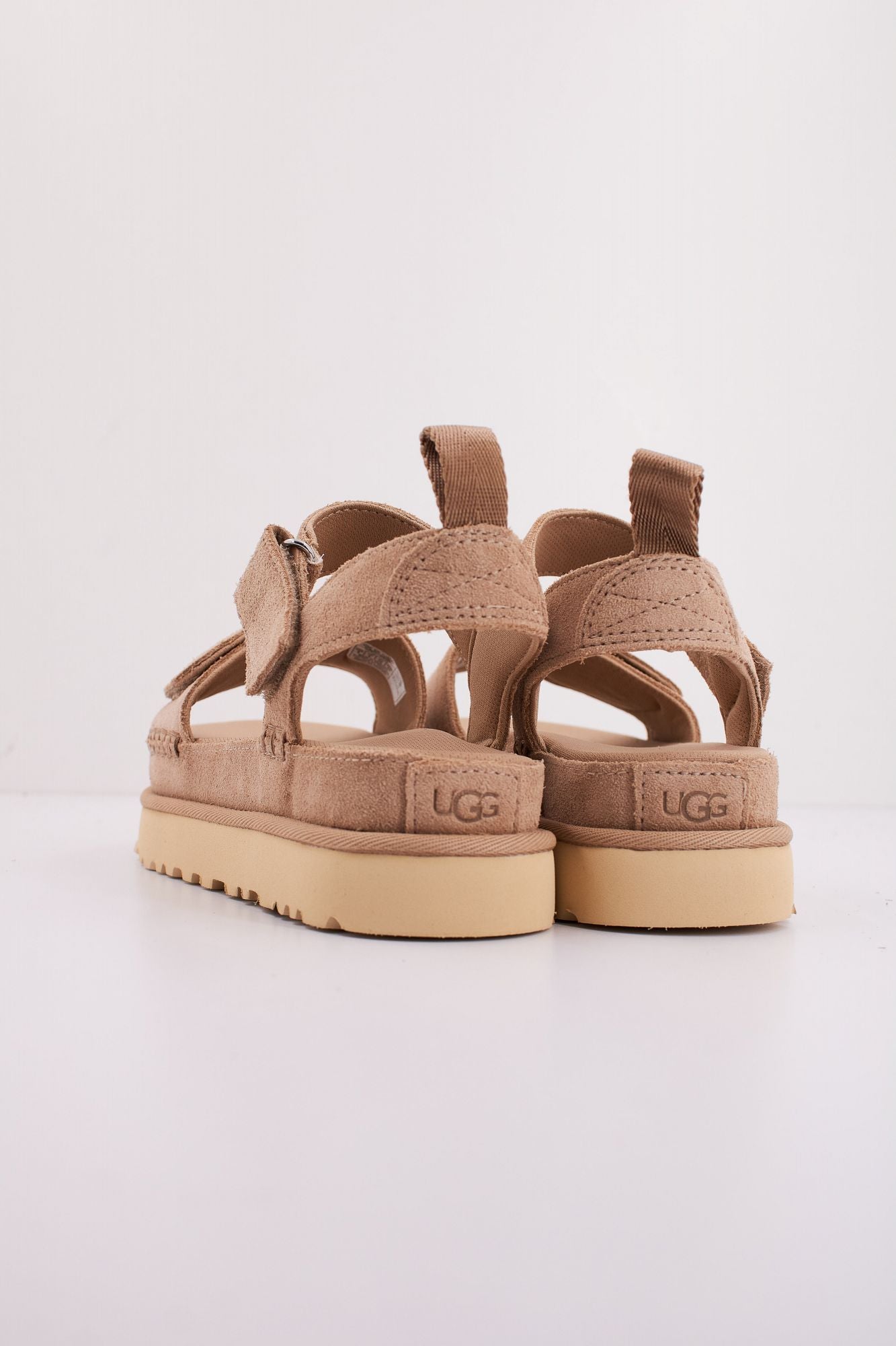 UGG W GOLDENSTAR en color MARRON CLARO (4)