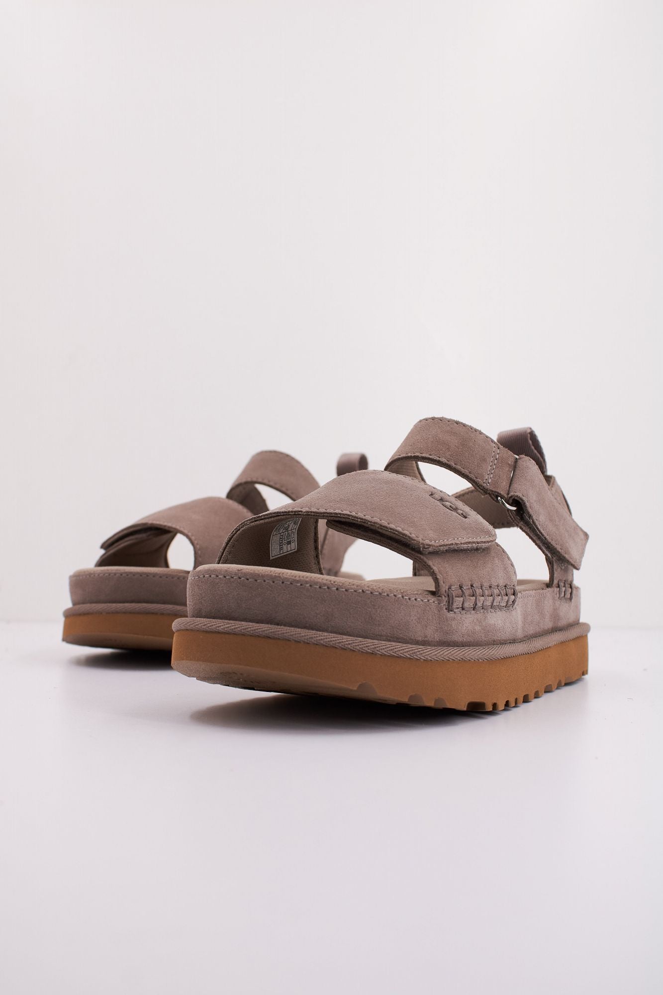 UGG W GOLDENSTAR en color GRIS (2)