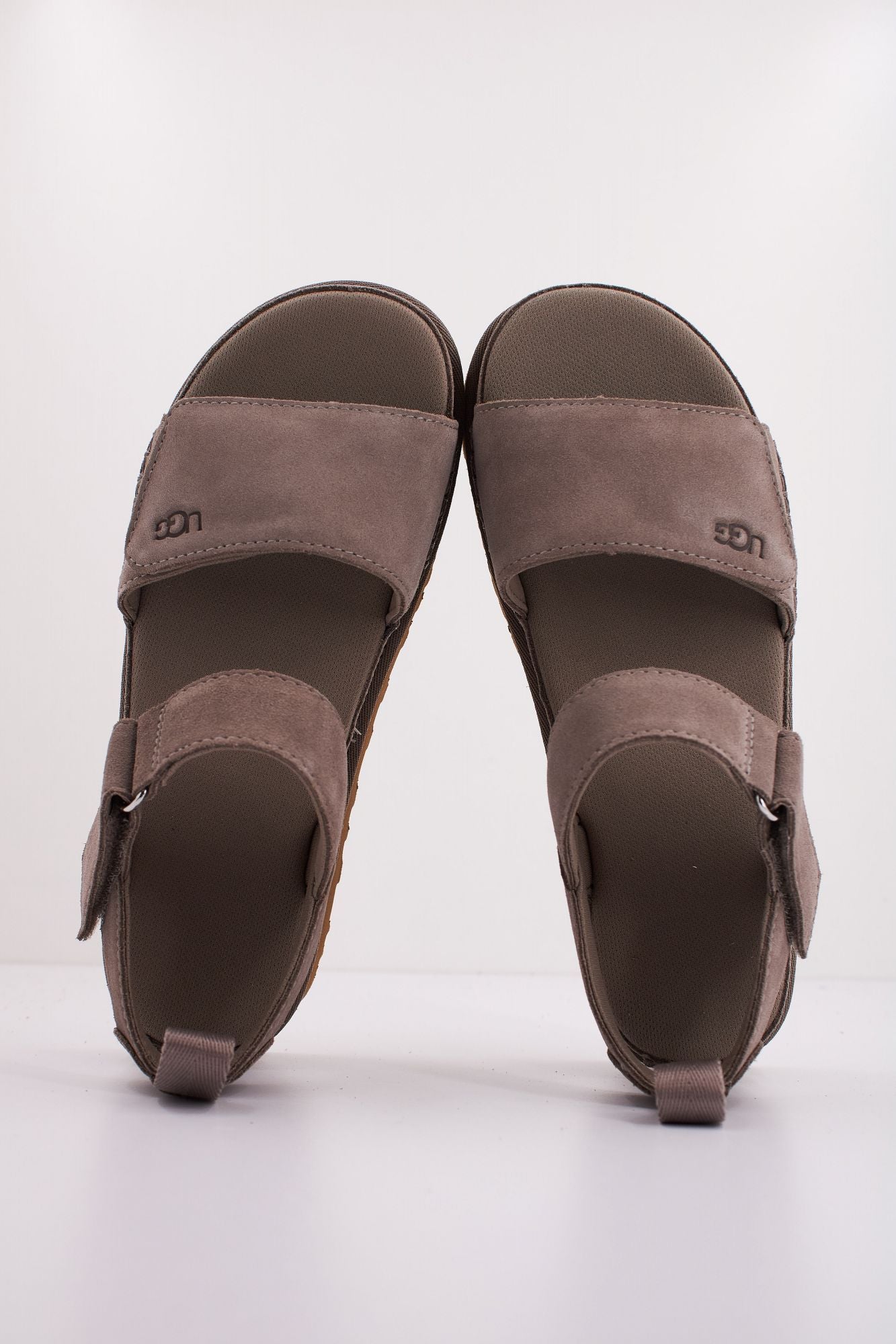 UGG W GOLDENSTAR en color GRIS (3)