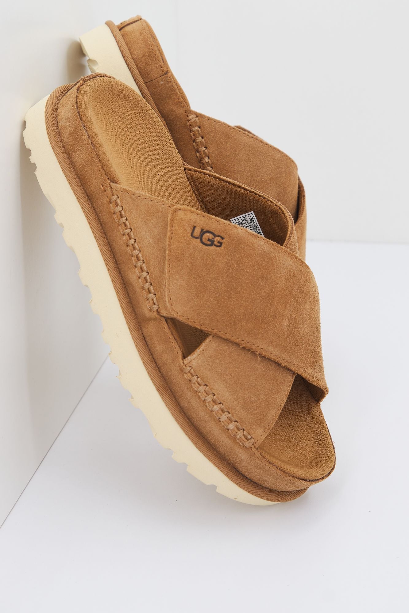 UGG W GOLDENSTAR CROSS SLIDE en color MARRON (4)