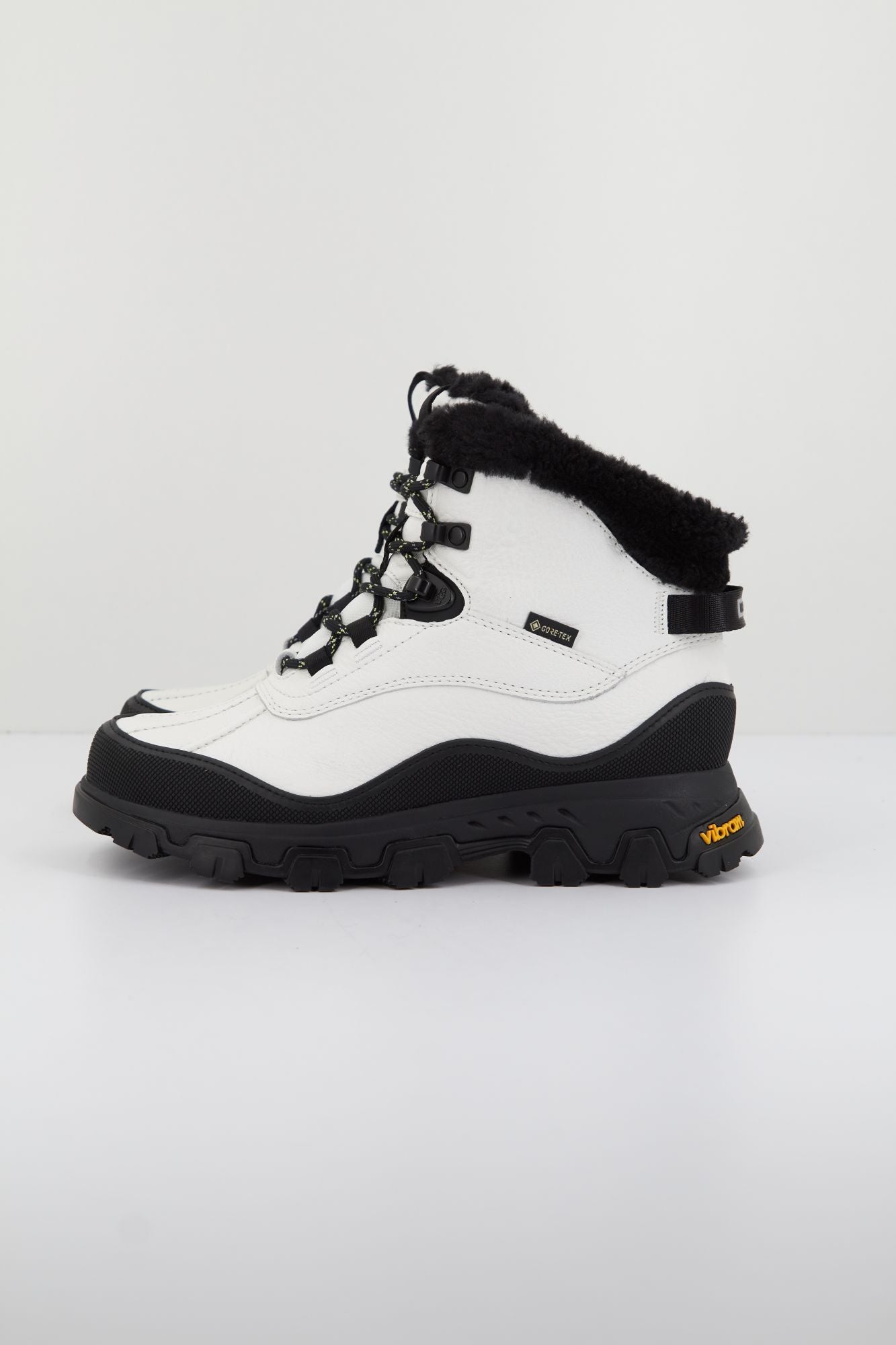 UGG W ADIRONDACK MERIDIAN HIKER en color BLANCO (1)