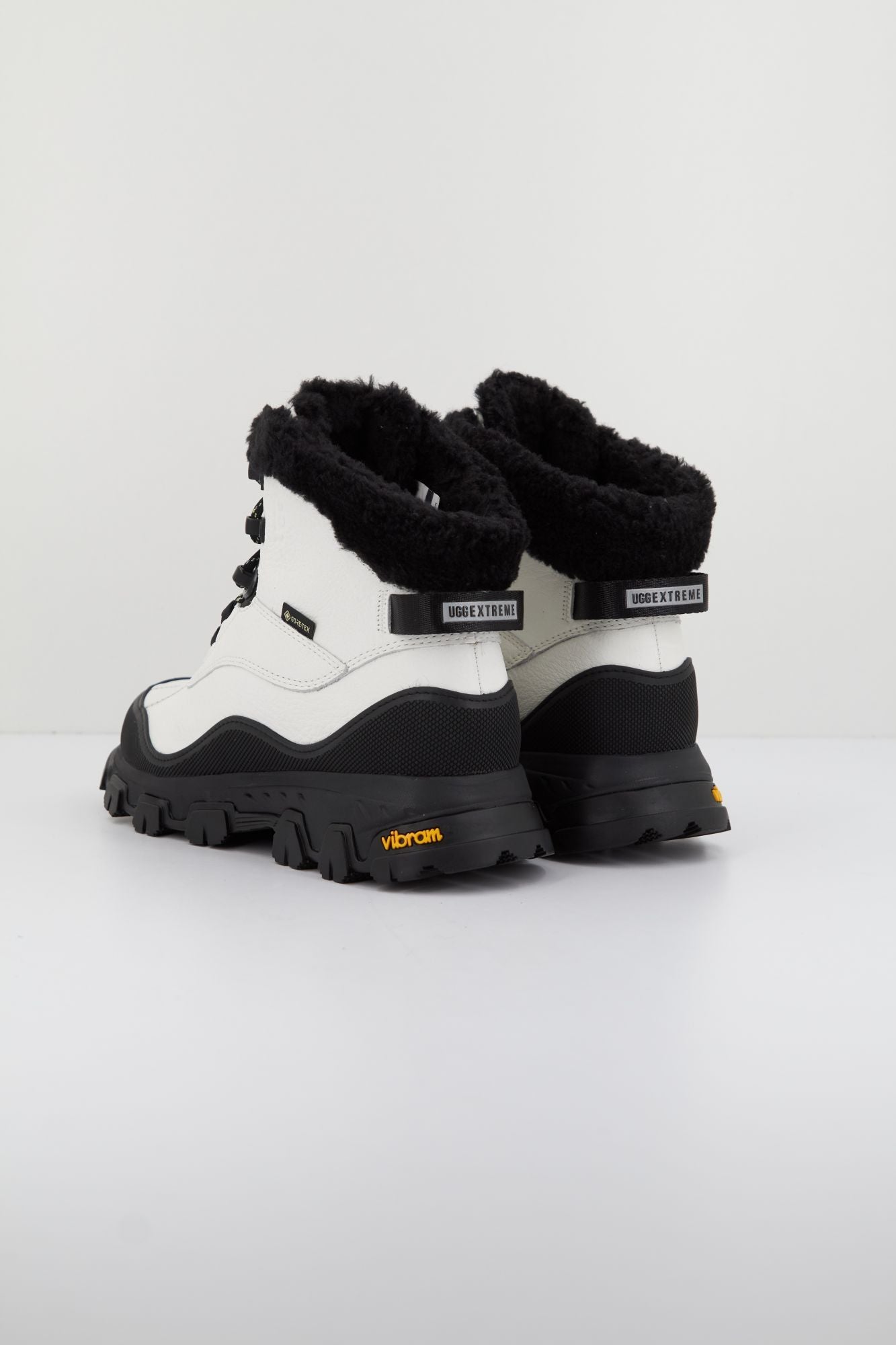 UGG W ADIRONDACK MERIDIAN HIKER en color BLANCO (3)