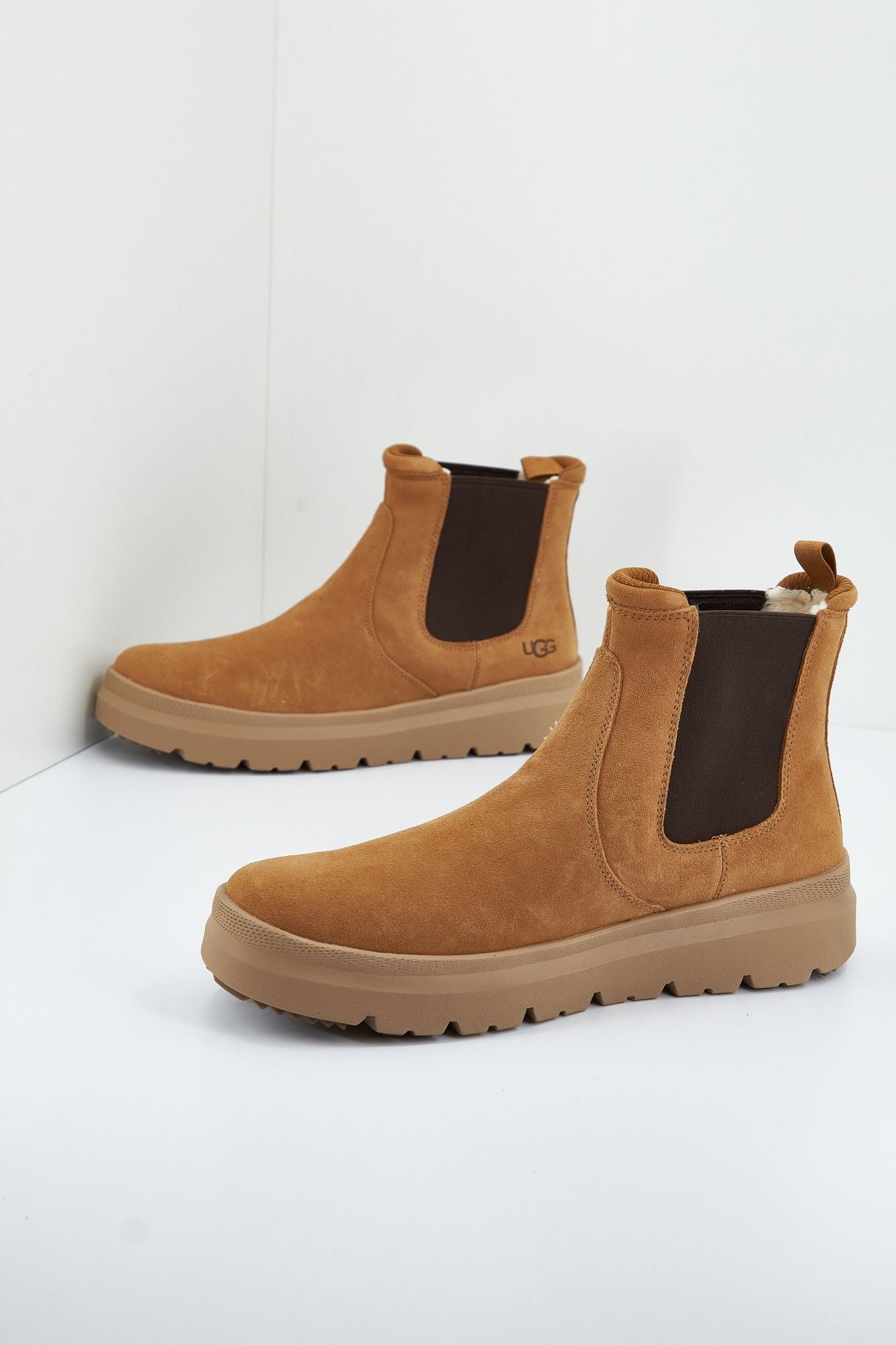 UGG M BURLEIGH CHELSEA en color MARRON (1)