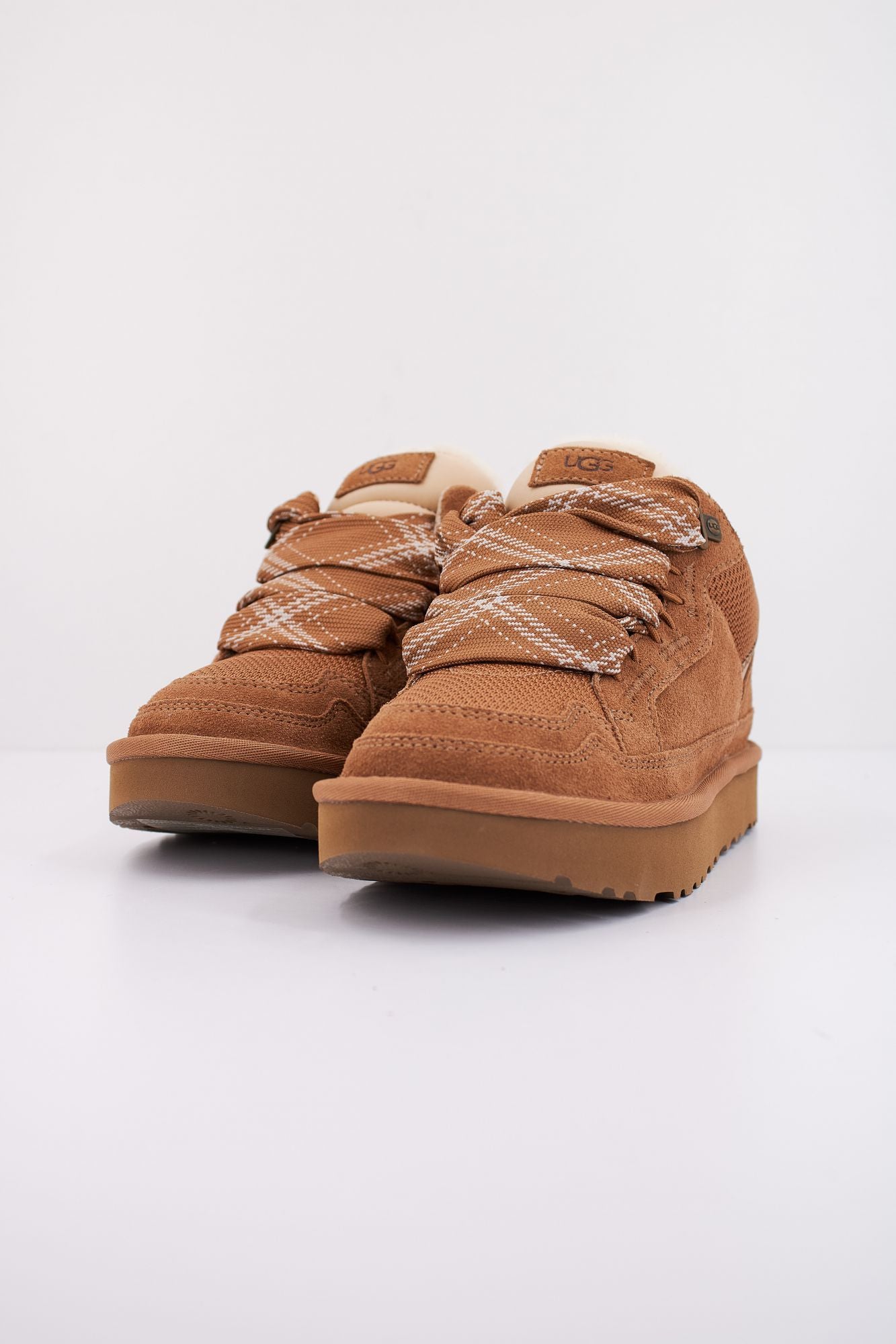 UGG W LOWMEL en color MARRON CLARO (2)