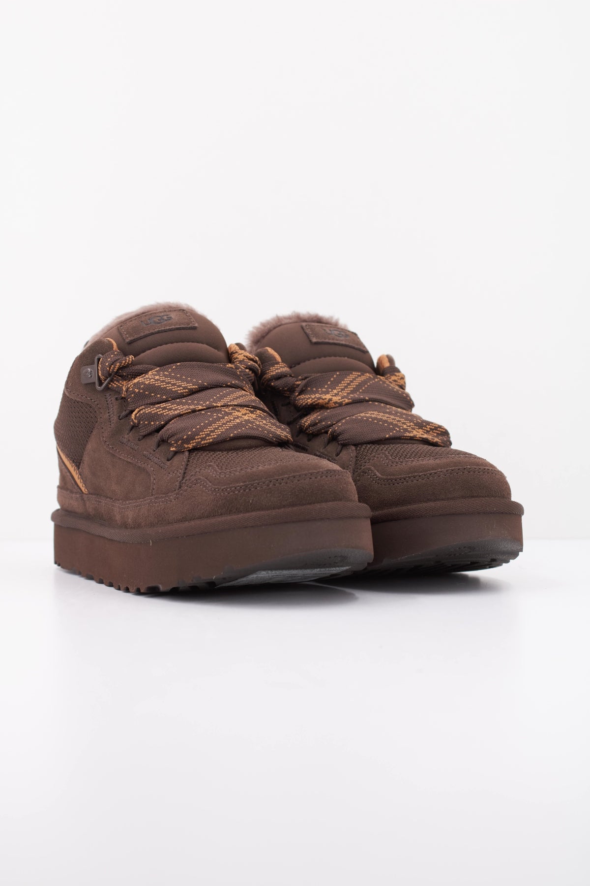 UGG W LOWMEL en color MARRON (2)