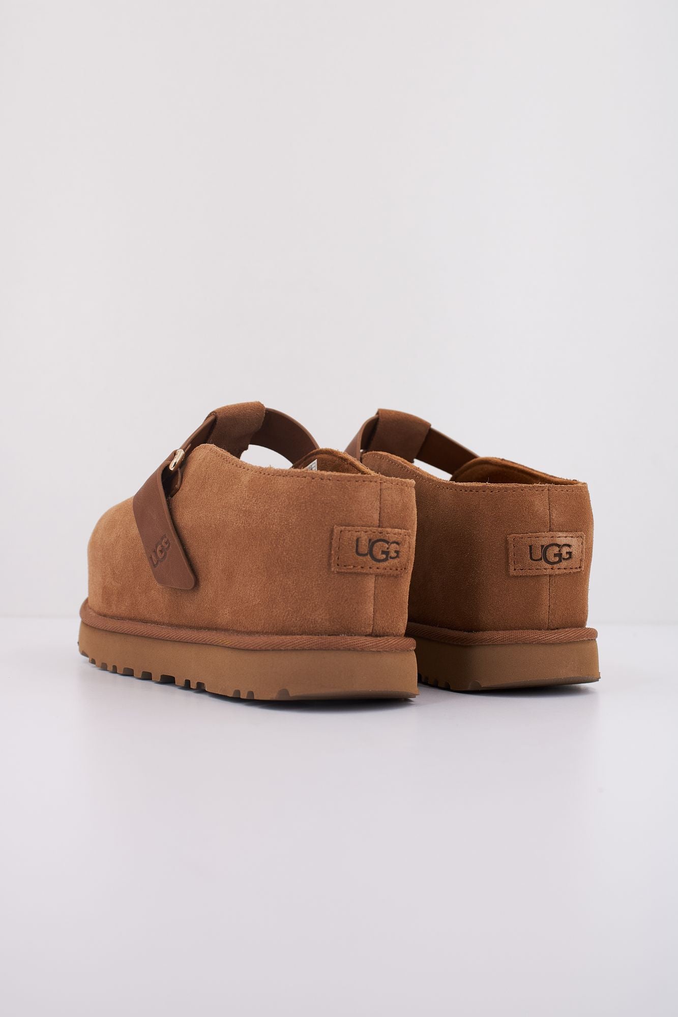 UGG W GOLDENSTAR HI CLOG en color MARRON (4)