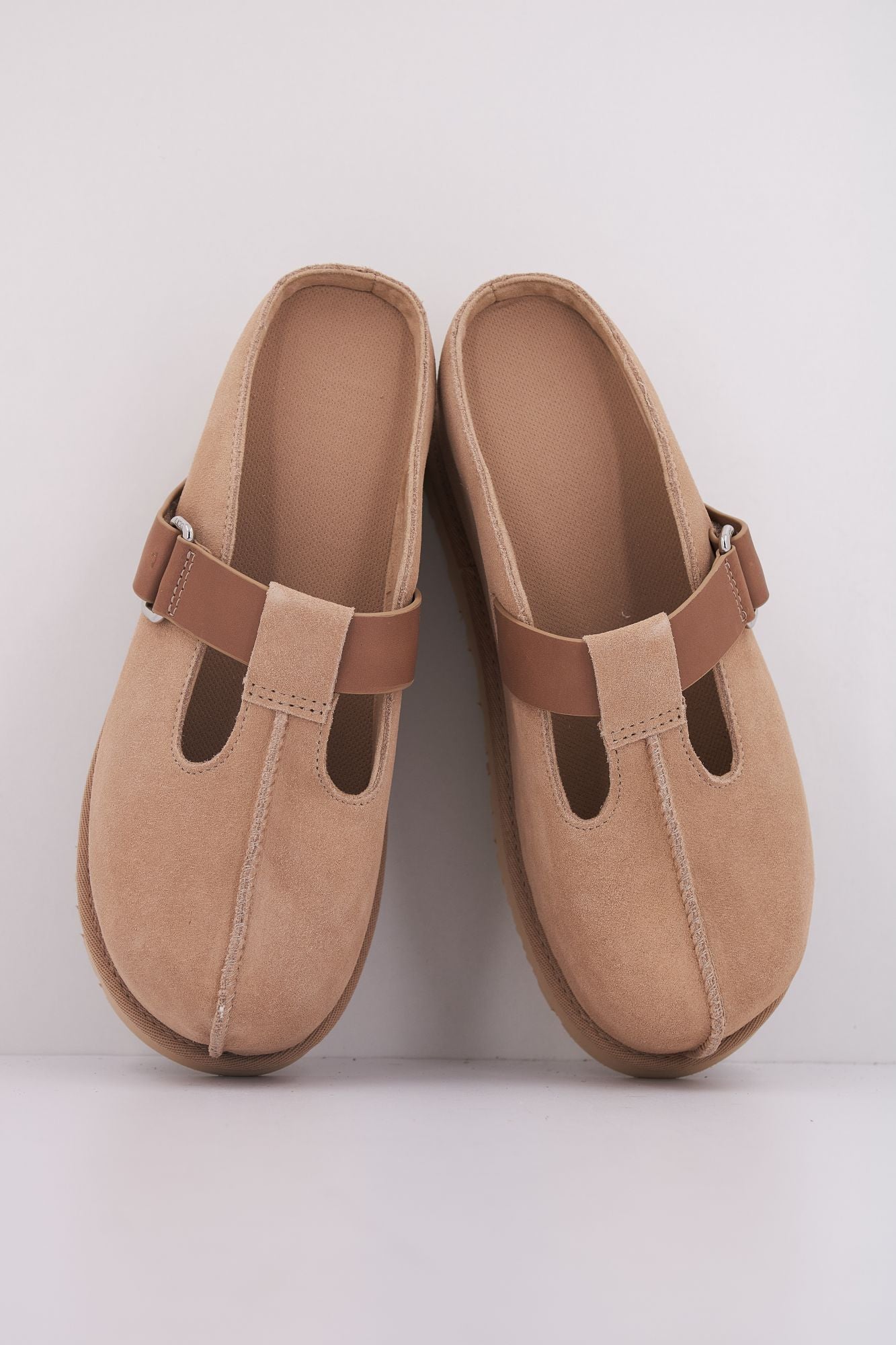 UGG W GOLDENSTAR HI CLOG en color MARRON CLARO (3)