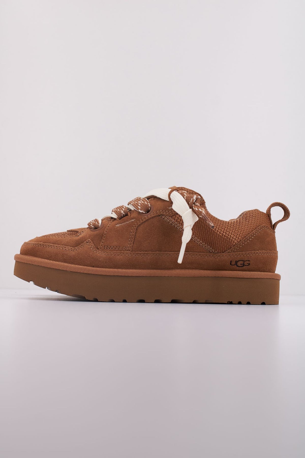 UGG LOWMEL en color MARRON (1)