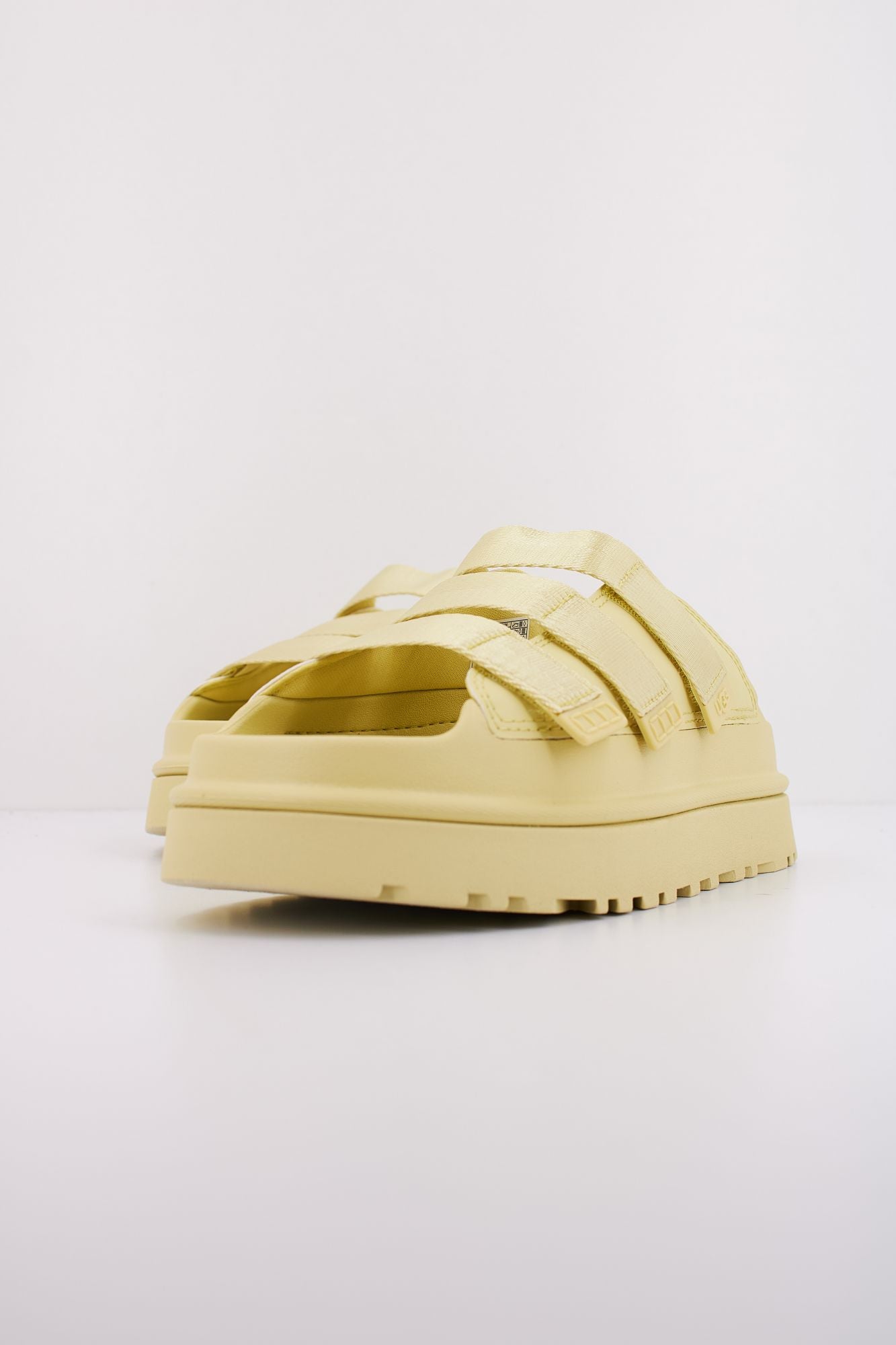 UGG  W GOLDEN GLOW SLIDE en color AMARILLO (2)