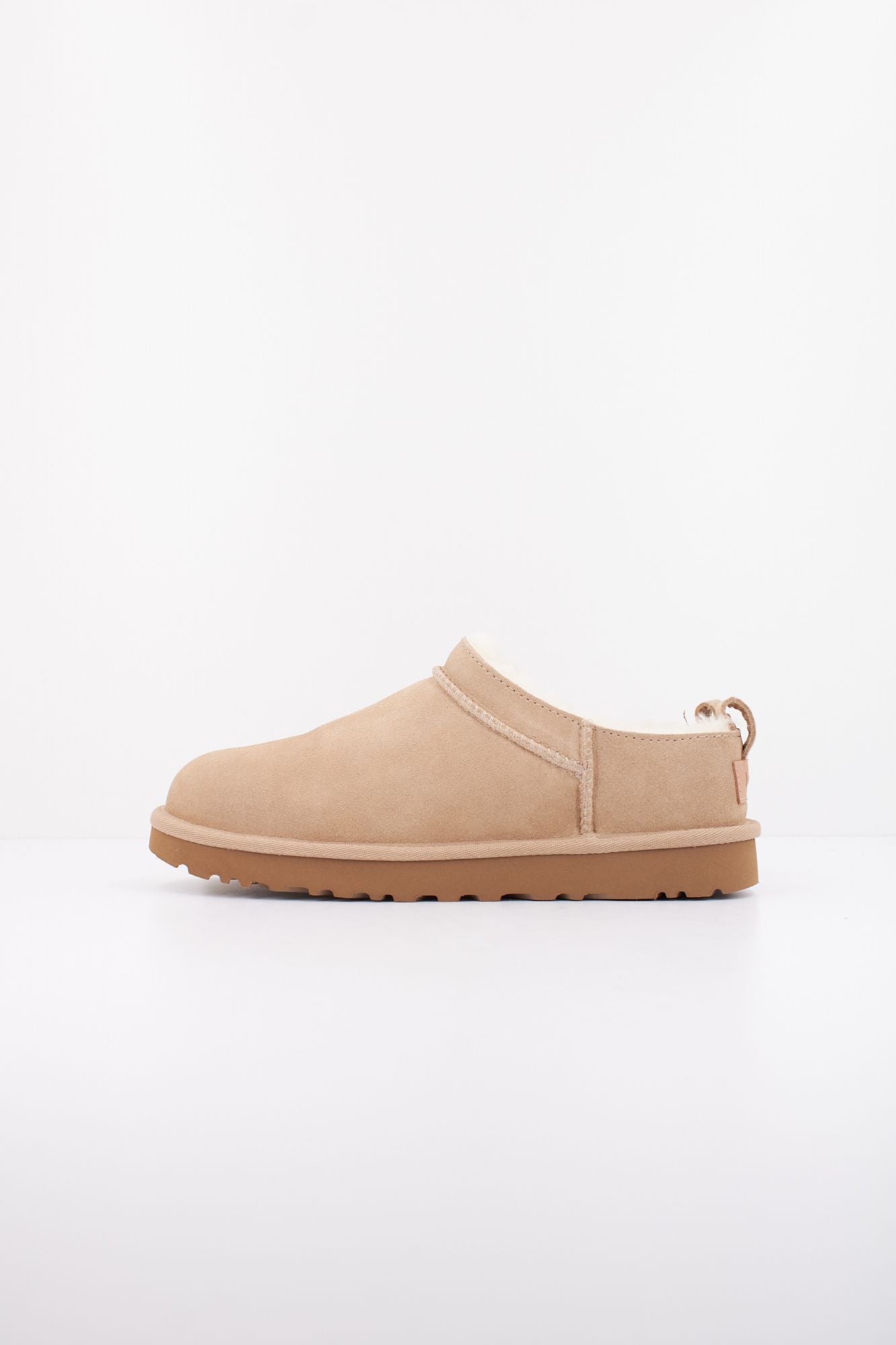 UGG W CLASSIC MICRO en color MARRON CLARO (1)