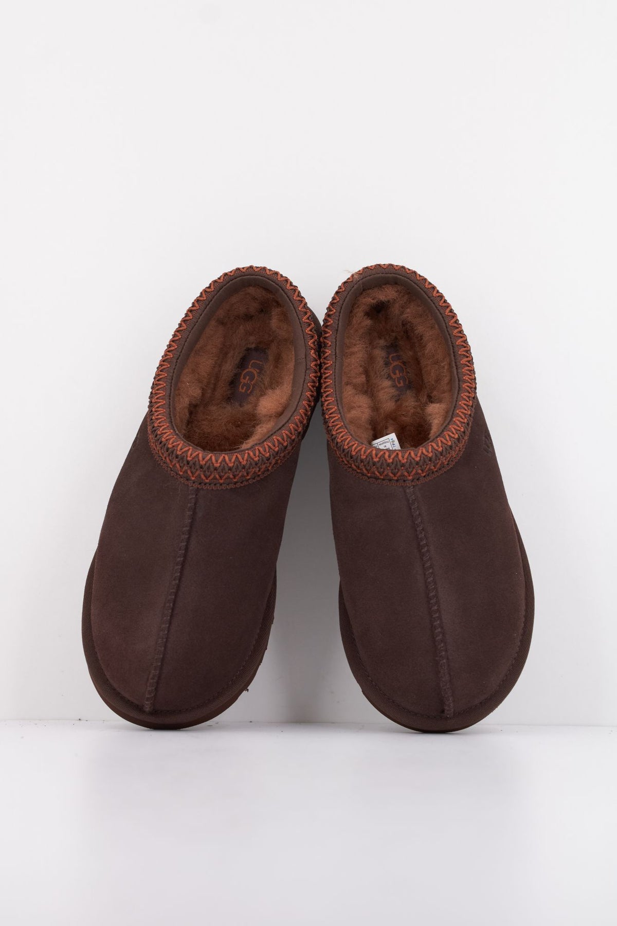 UGG TASMAN II 1174470U en color MARRON (3)