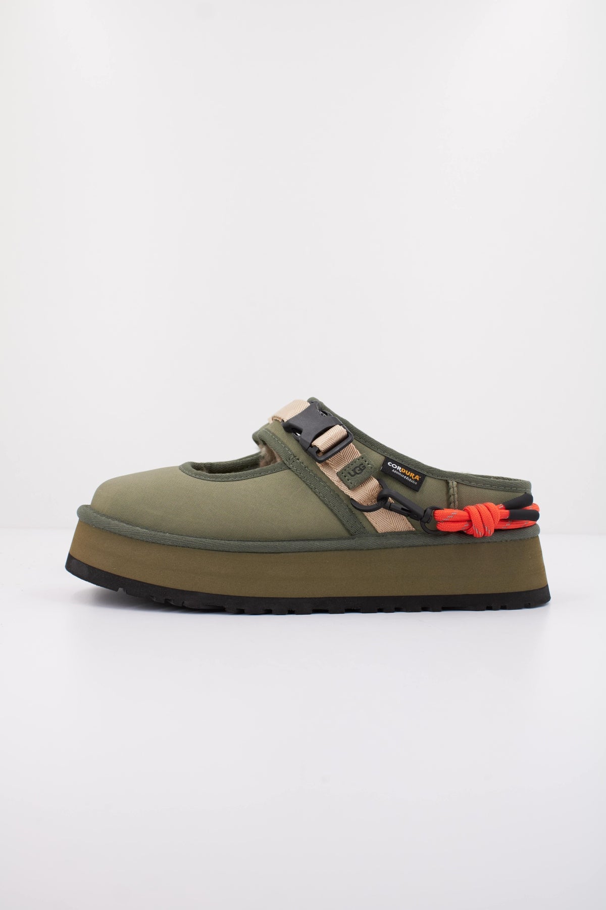 UGG BEA MARY JANE WILDWOOD en color VERDE (1)