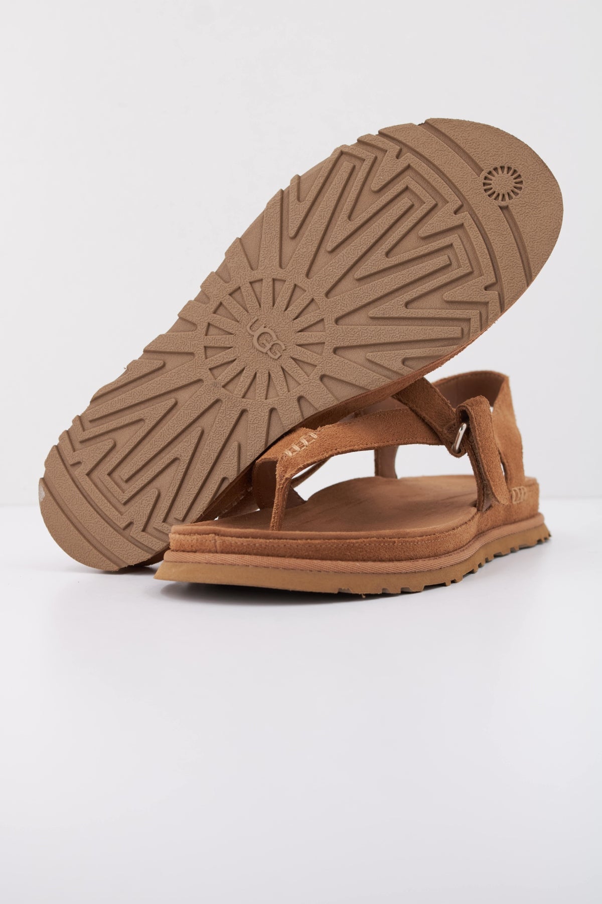 UGG W GOLDENGAZE TOE POST en color MARRON (5)
