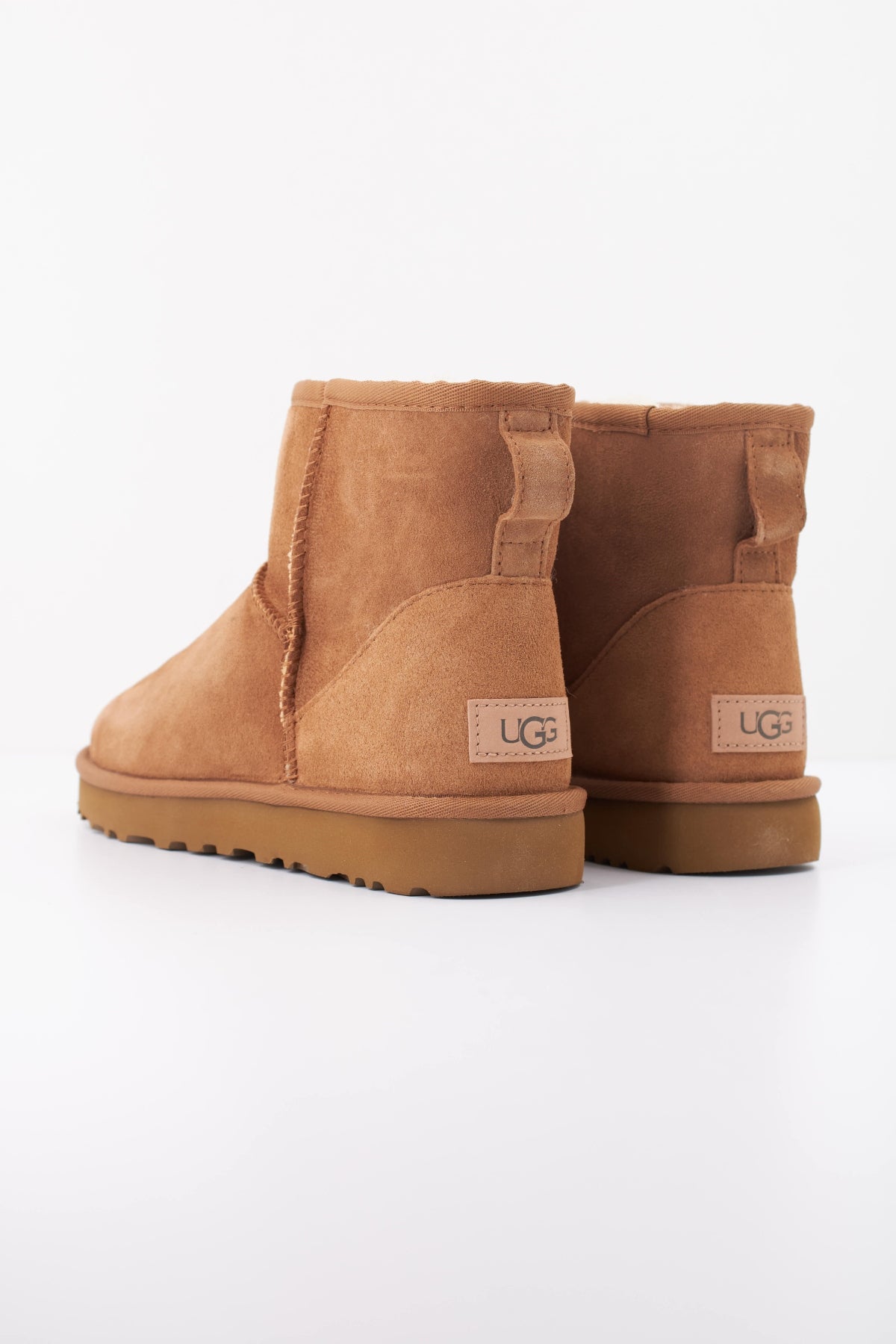 UGG UGG CLASSIC MINI en color MARRON (4)