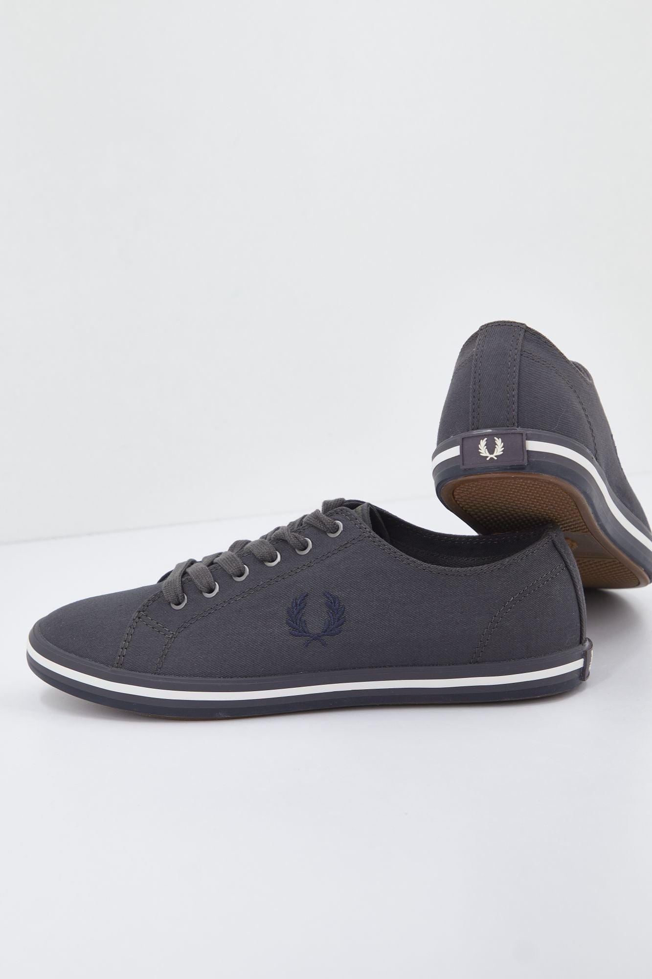 FRED PERRY KINGSTON TWILL en color GRIS (4)