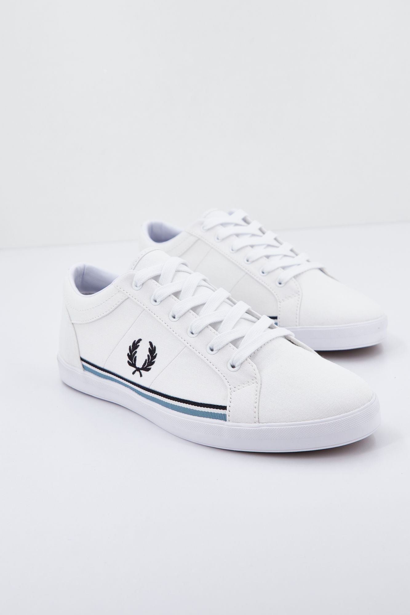 FRED PERRY BASELINE TWILL en color BLANCO (1)