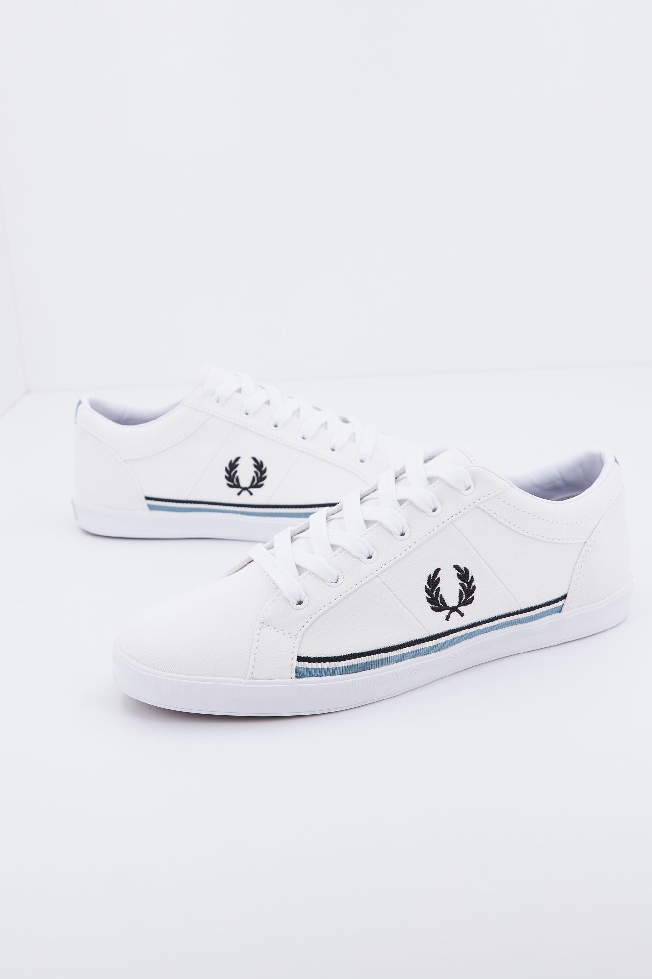 FRED PERRY BASELINE TWILL en color BLANCO (2)