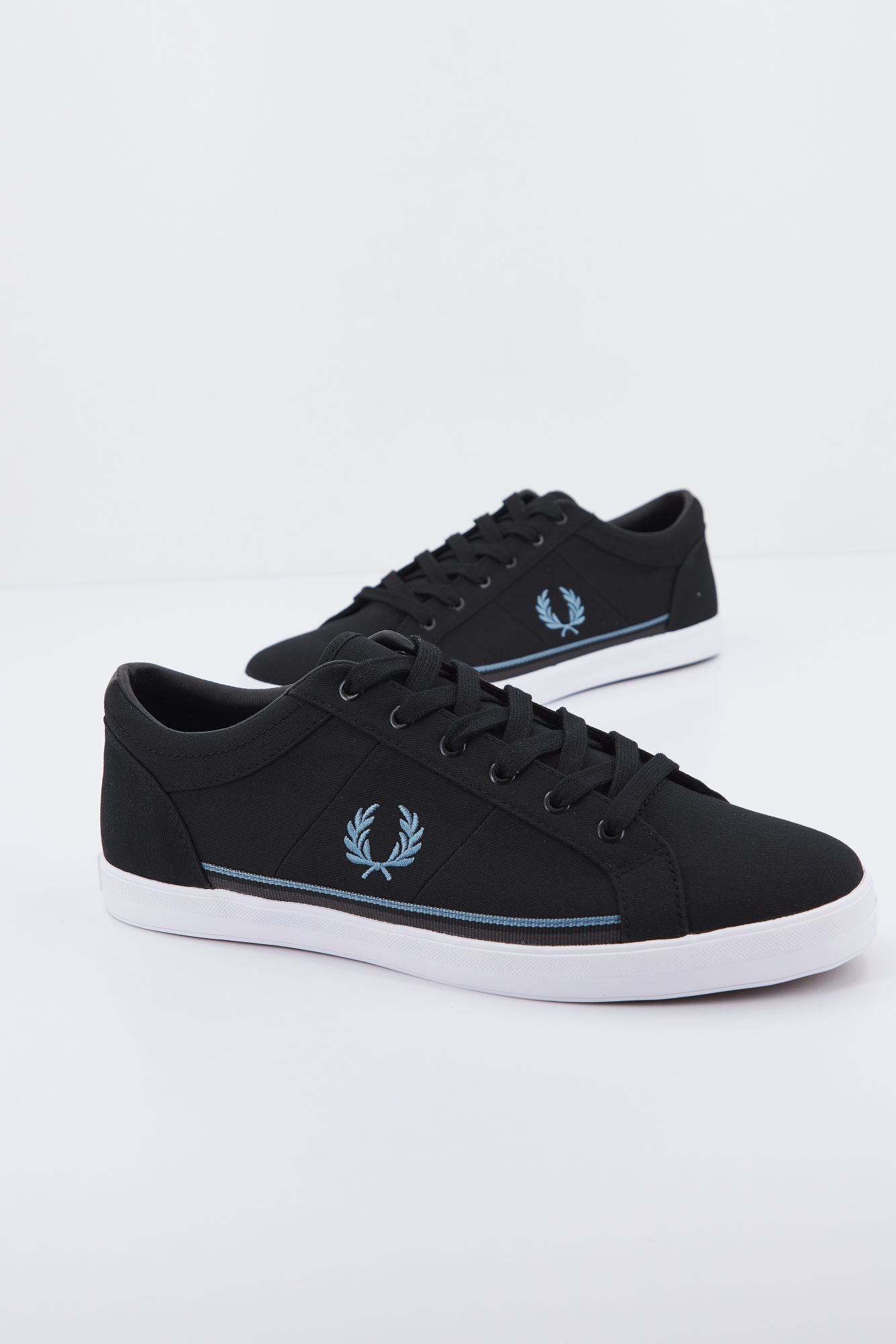 FRED PERRY BASELINE TWILL en color NEGRO (1)