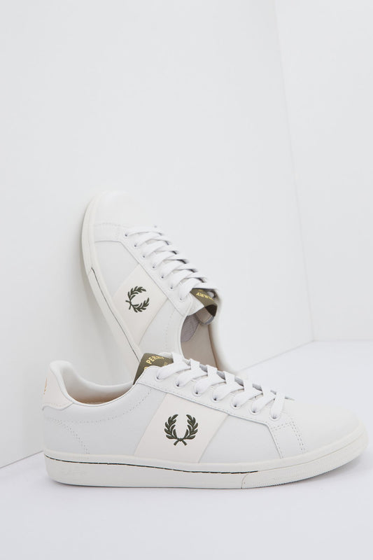 FRED PERRY PERF LEATHER en color BEIS (2)