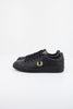 FRED PERRY LEATHER TAB en color NEGRO (1)