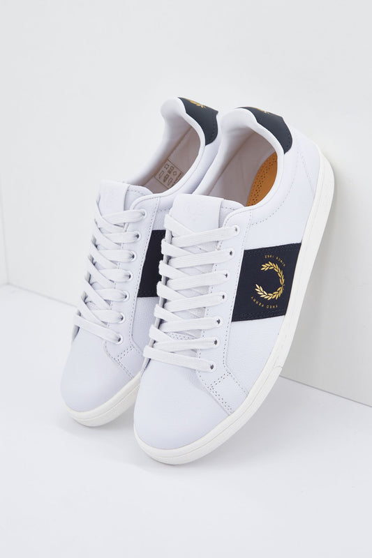 FRED PERRY LEATHER/BRANDED en color BLANCO (1)