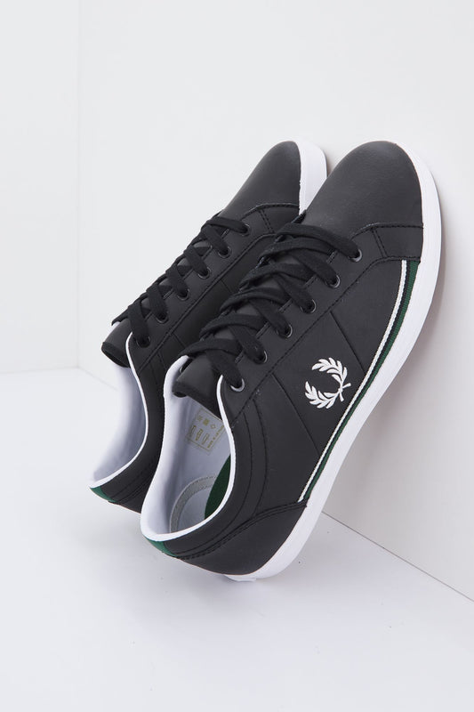 FRED PERRY  BASELINE TIPPED en color NEGRO (1)
