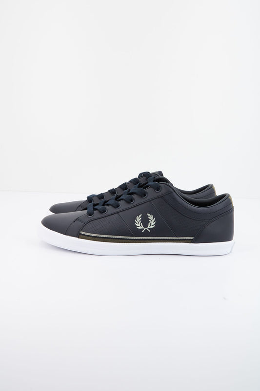 FRED PERRY  BASELINE PERF LEATH en color AZUL (1)