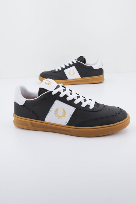 FRED PERRY B400 LEATHER en color NEGRO (2)