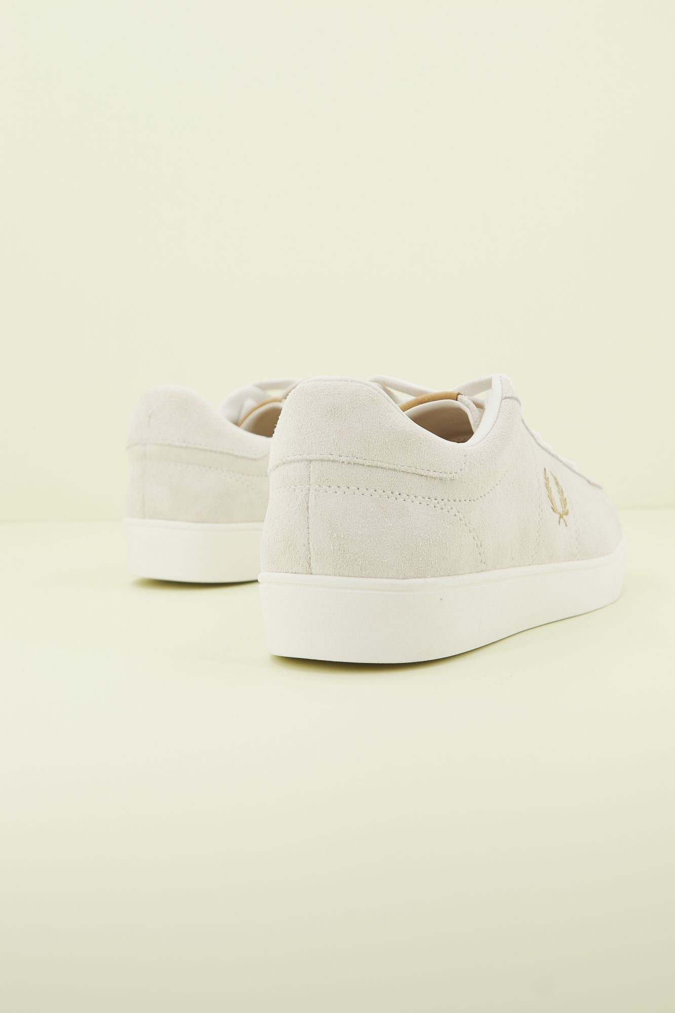 FRED PERRY SPENCER SUEDE en color BEIS (3)