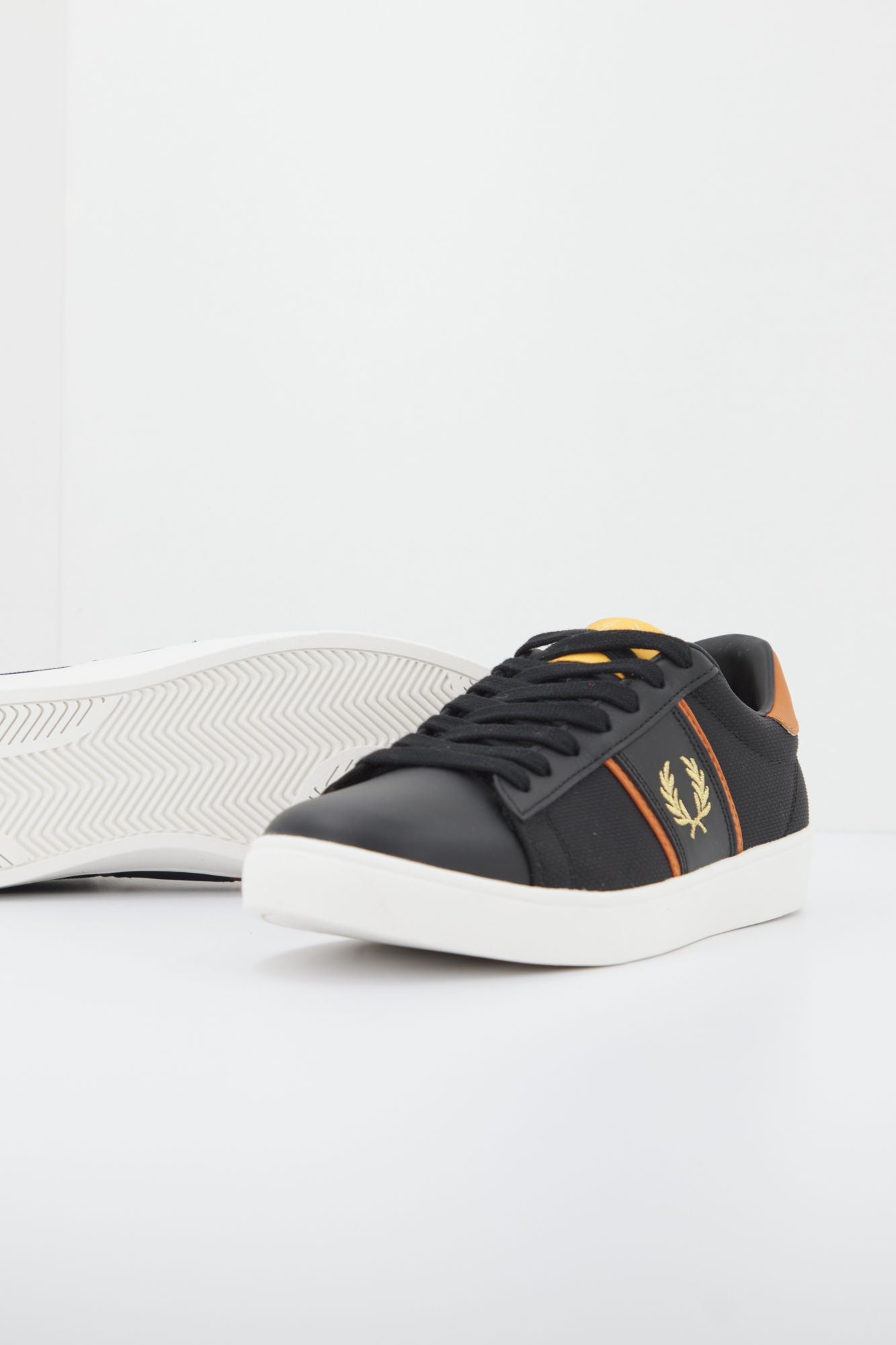 FRED PERRY SPENCER TEXTURED PL en color NEGRO (3)