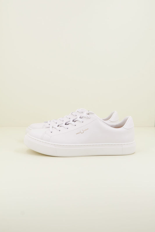 FRED PERRY LEATHER en color BLANCO (1)