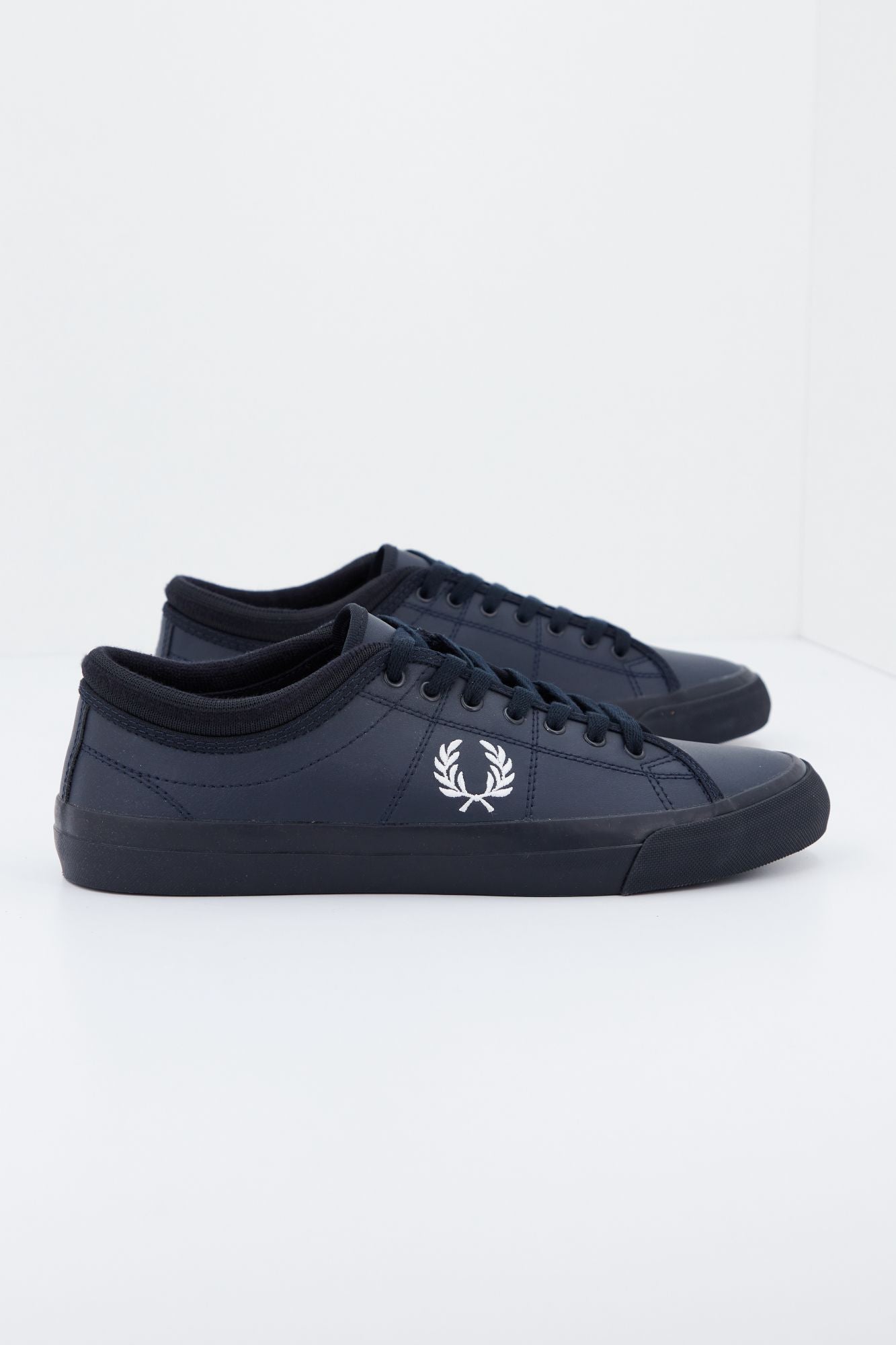 FRED PERRY  KENDRICK LEATHER en color AZUL (2)