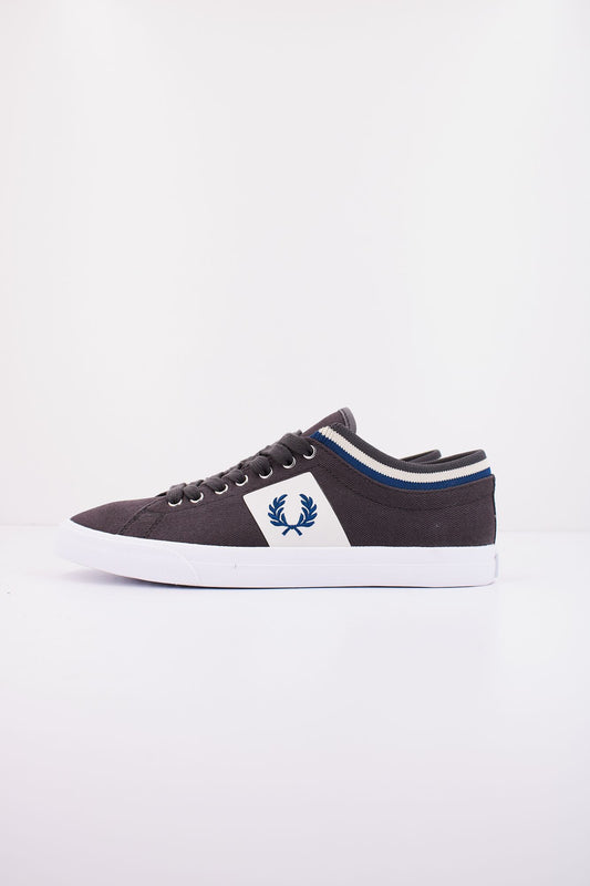 FRED PERRY UNDERSPIN TIPPED CT en color MARRON (1)
