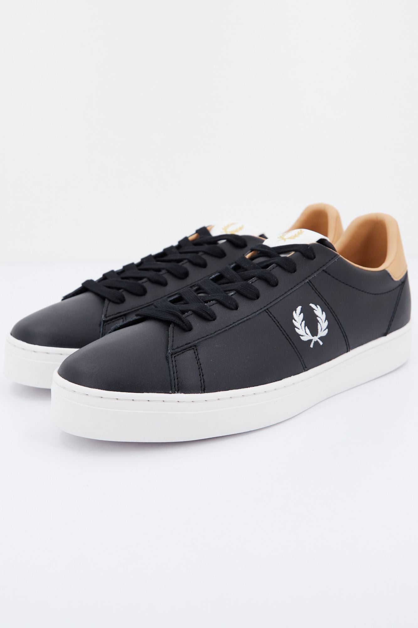 FRED PERRY SPENCER  en color NEGRO (1)