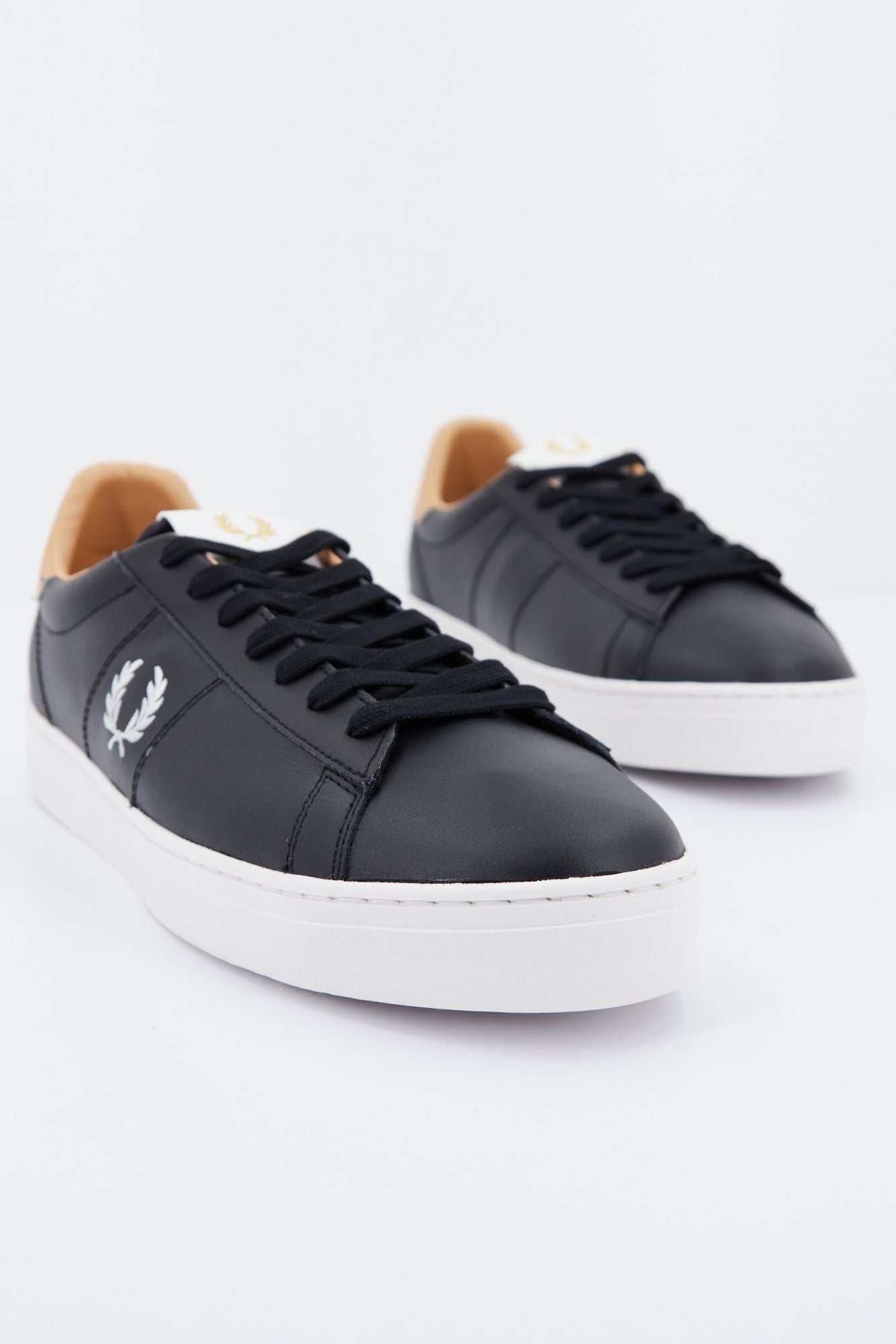 FRED PERRY SPENCER  en color NEGRO (2)