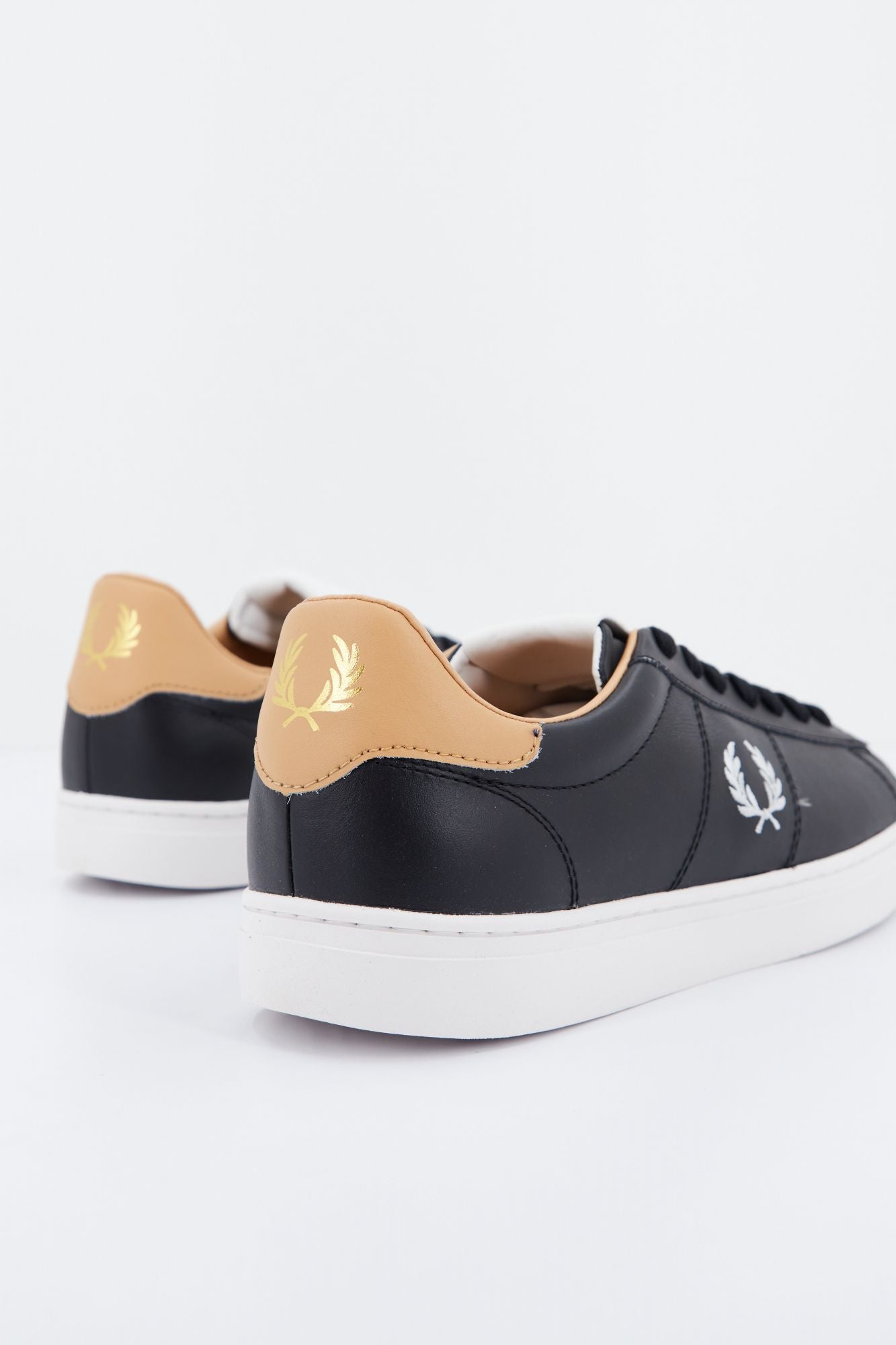 FRED PERRY SPENCER  en color NEGRO (3)