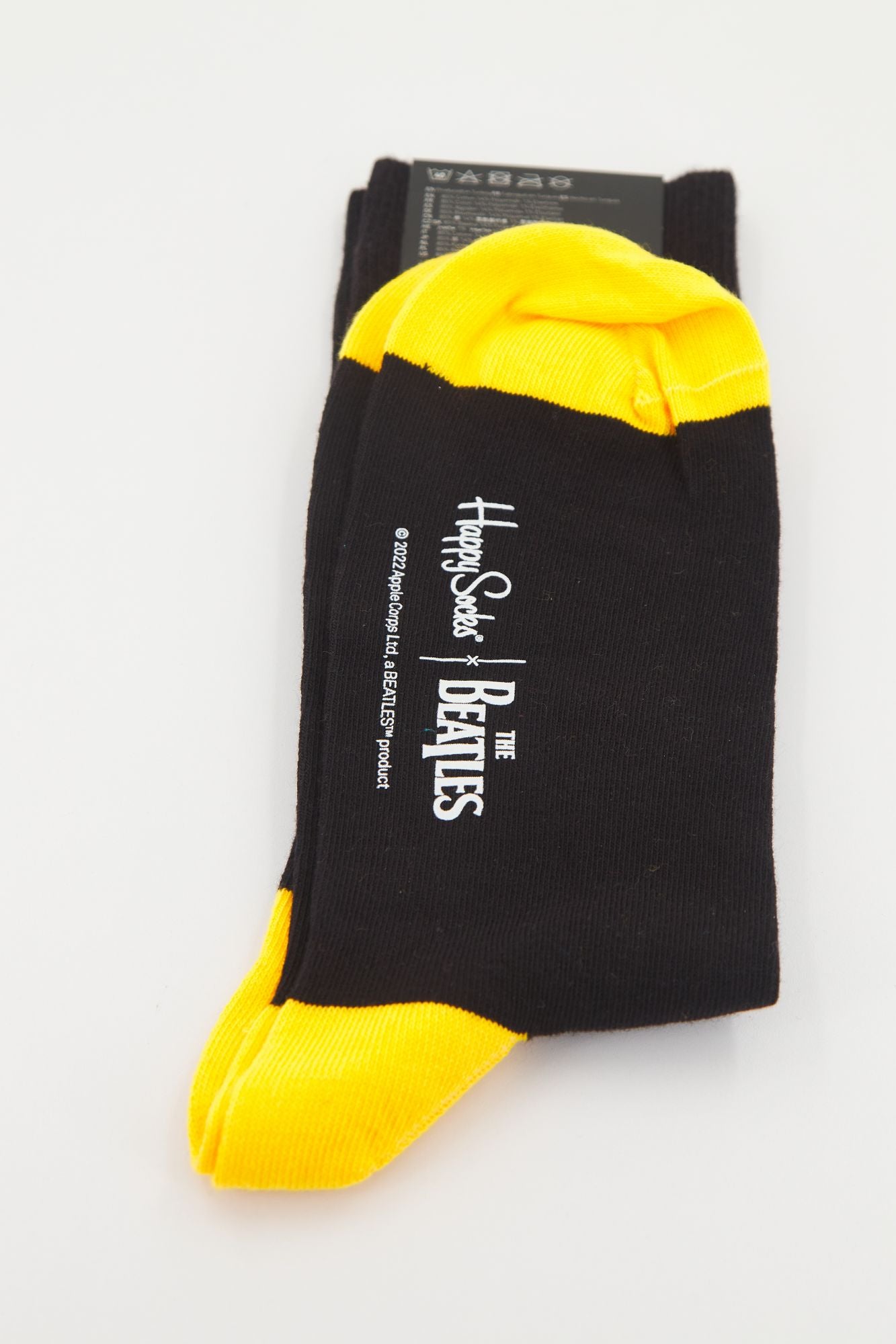 HAPPY SOCKS BEATLES en color NEGRO (2)
