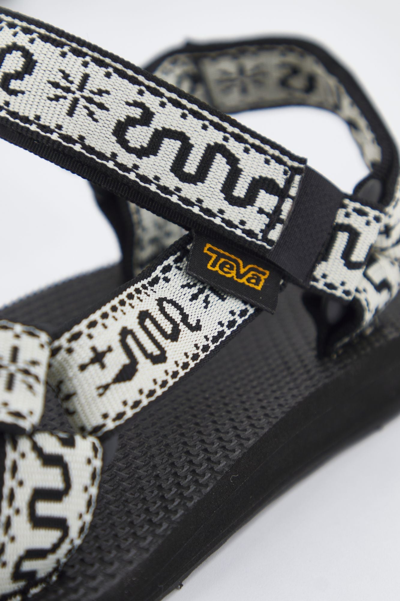 TEVA ORIGINAL UNIVERSAL en color BLANCO (4)